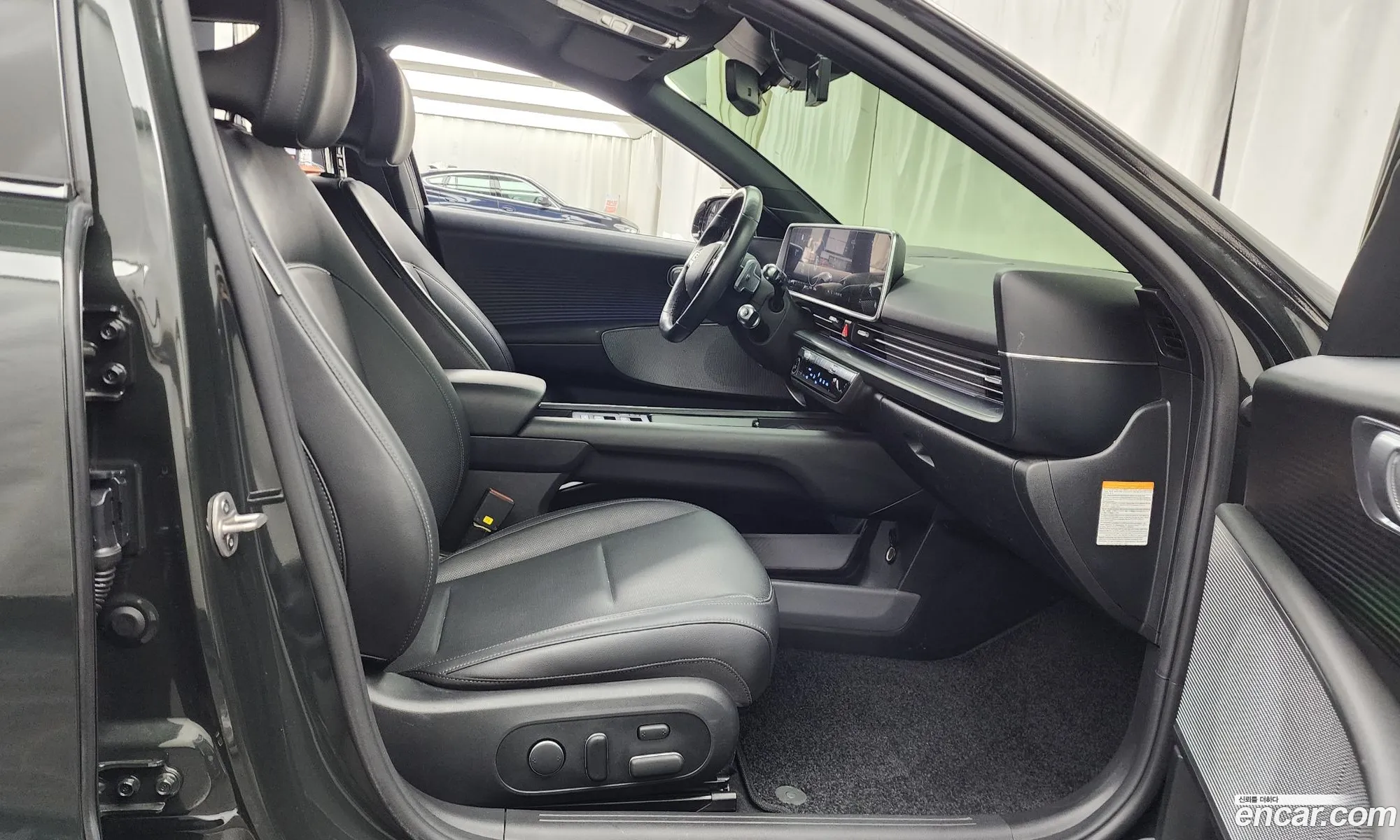 Hyundai Ioniq 6 2023 KMHM541AFPA030161 — 13