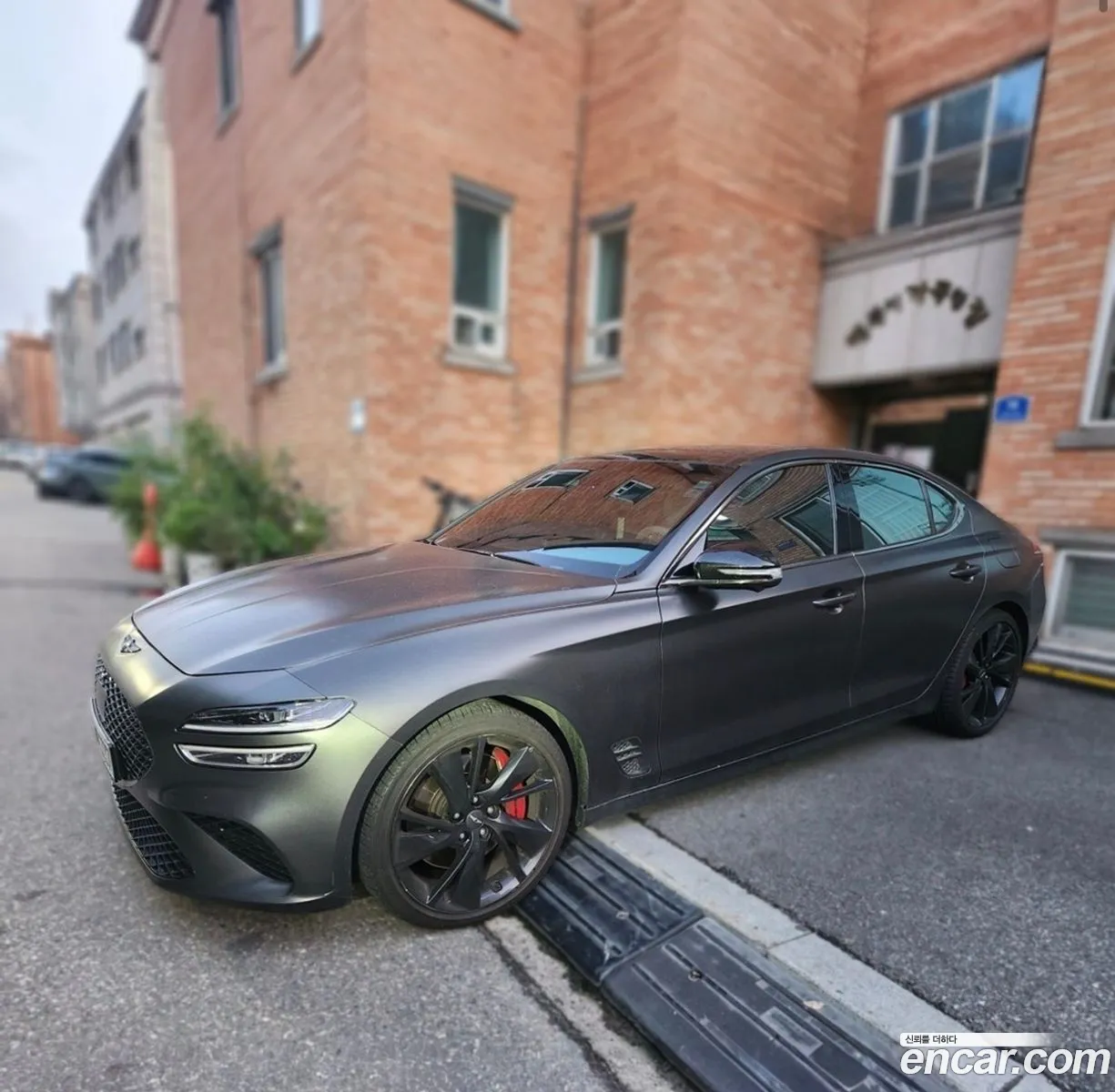 Genesis G70 2022 — 10