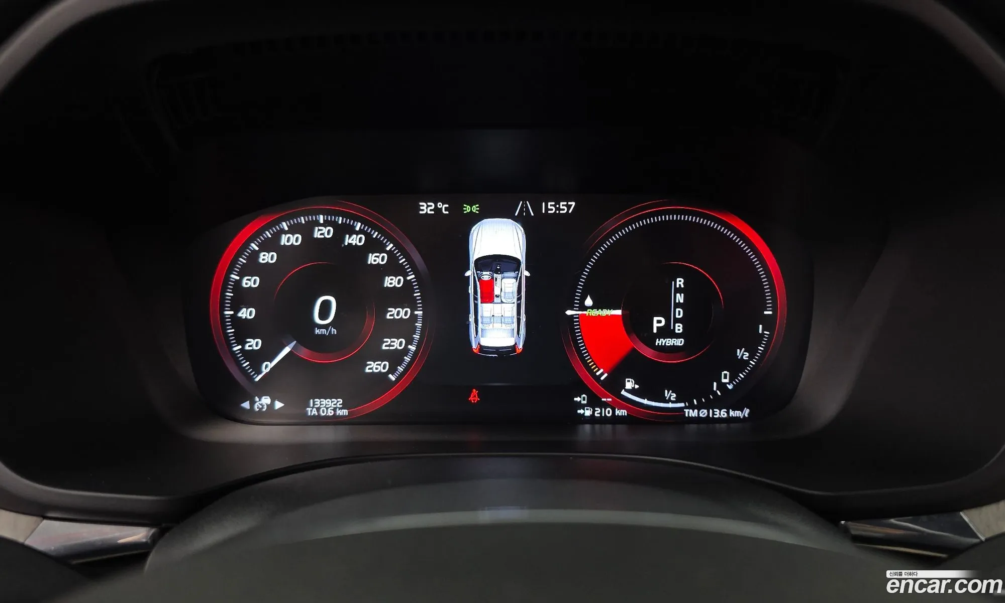 Volvo XC60 2018 — 31