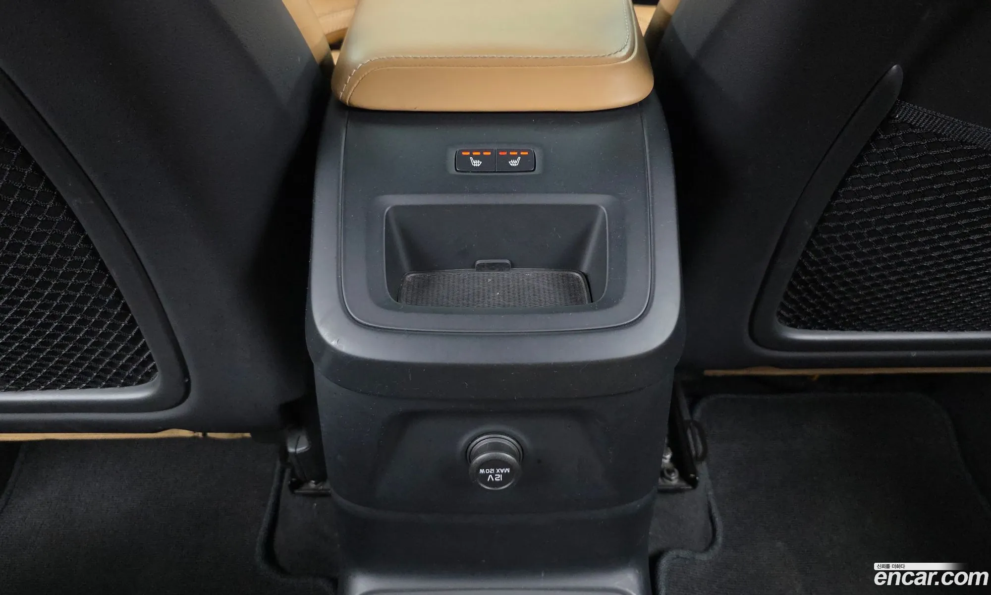 Volvo XC60 2018 — 30