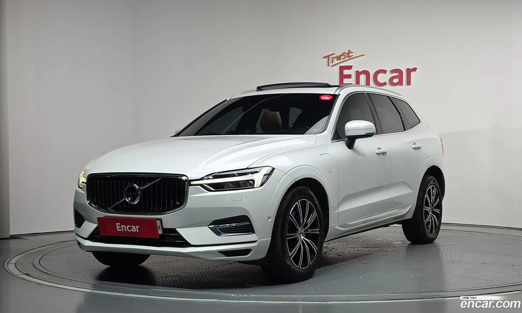 Volvo XC60 2018 — 28