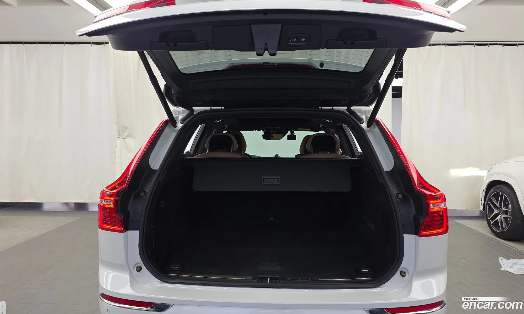 Volvo XC60 2018 — 3