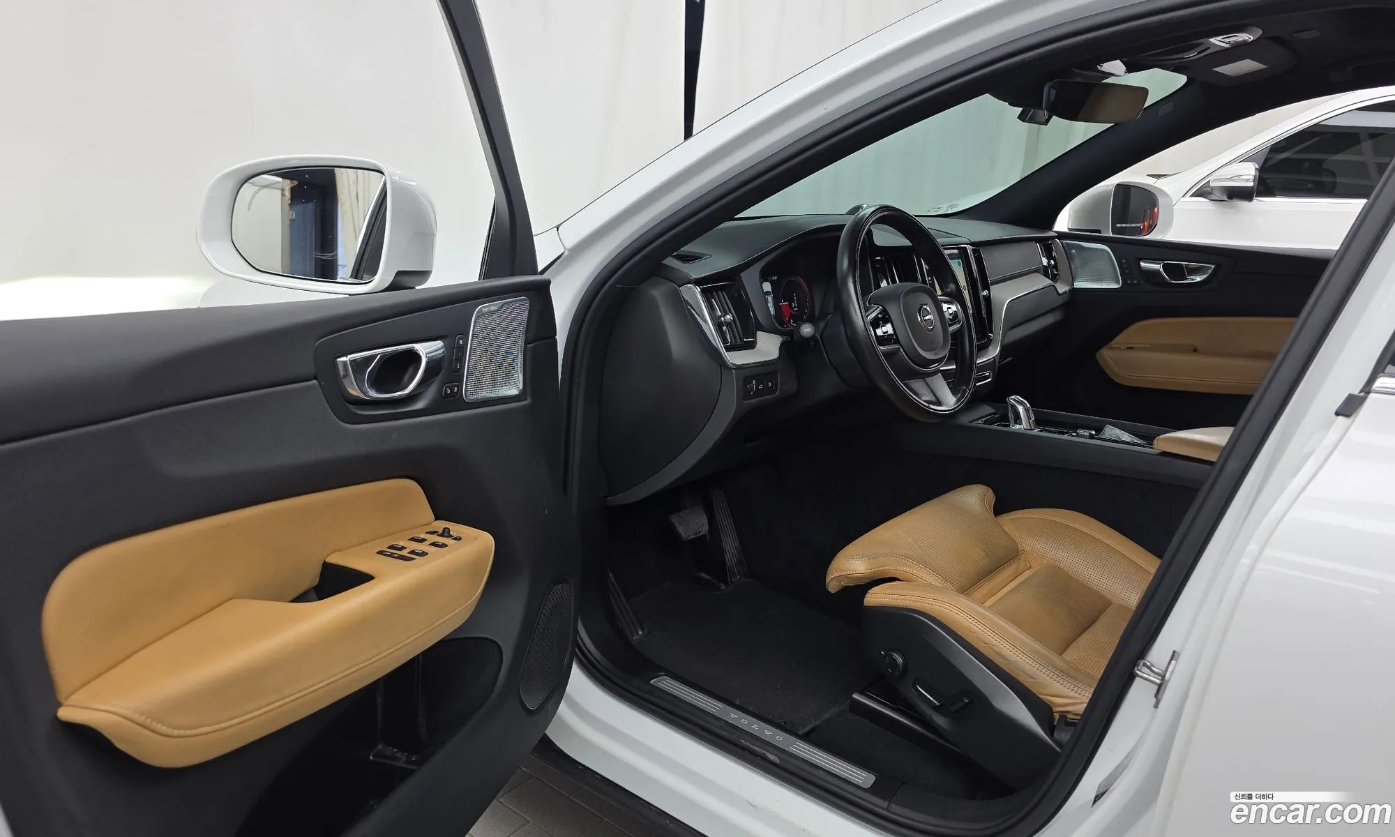 Volvo XC60 2018 — 14