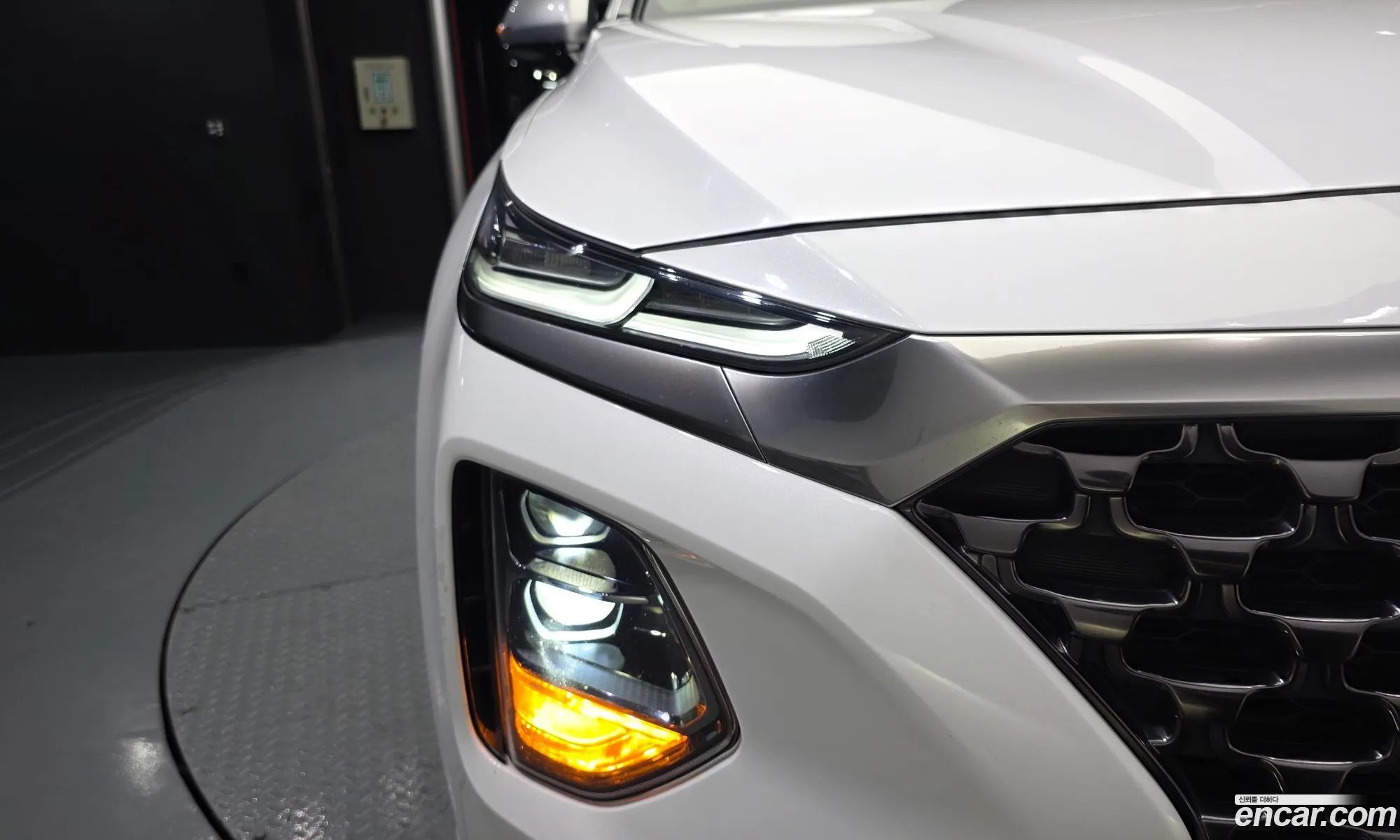 Hyundai Santa Fe TM 2018 KMHS581CDKU065263 — 10