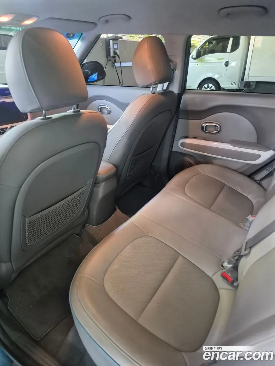 Kia Soul EV 2015 — 4