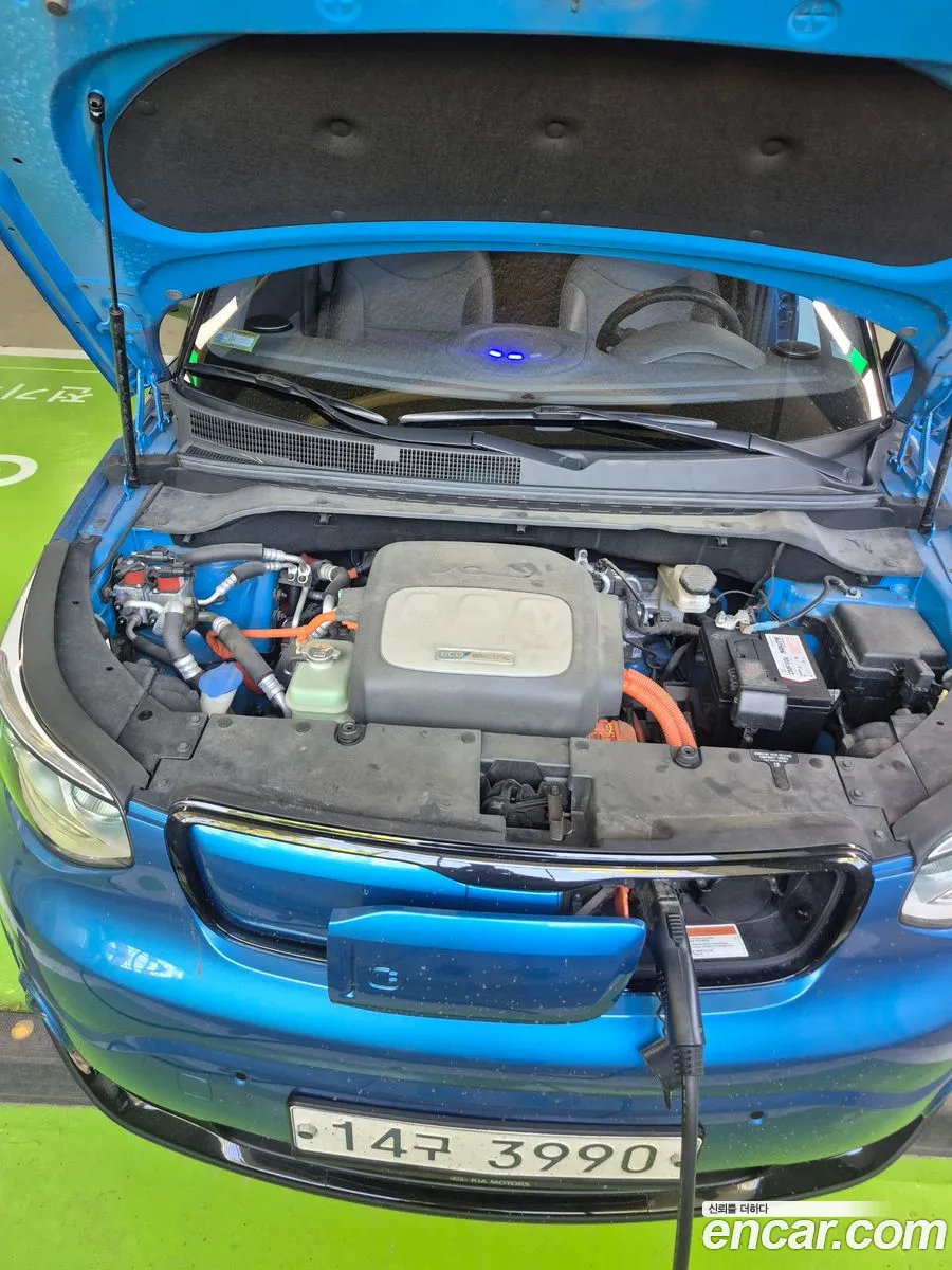 Kia Soul EV 2015 — 3