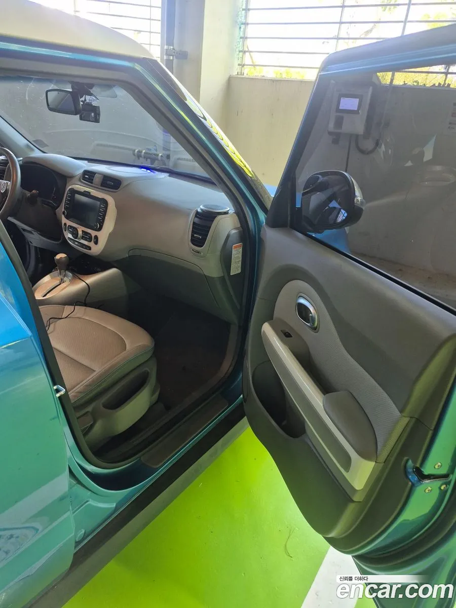 Kia Soul EV 2015 — 12