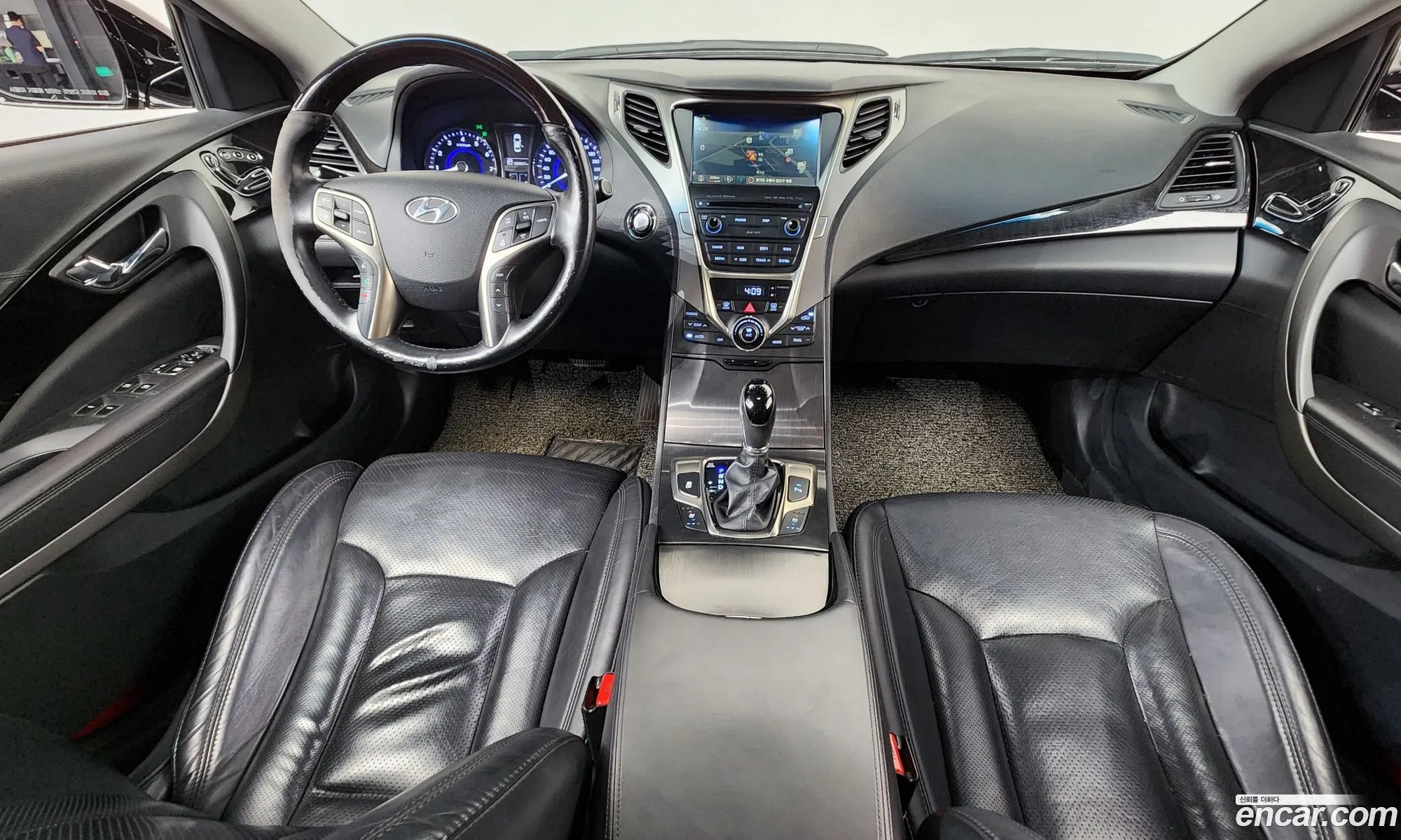 Hyundai Grandeur HG 2014 — 16