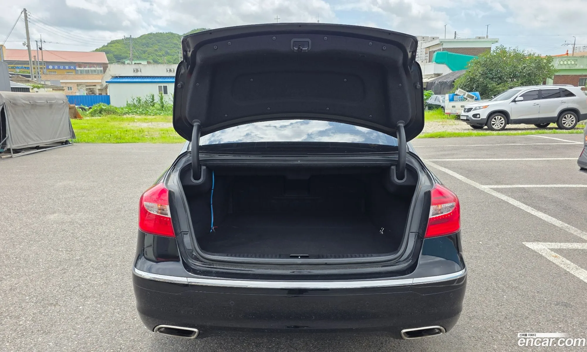 Hyundai Genesis 2011 KMHGC41DBCU157932 — 16