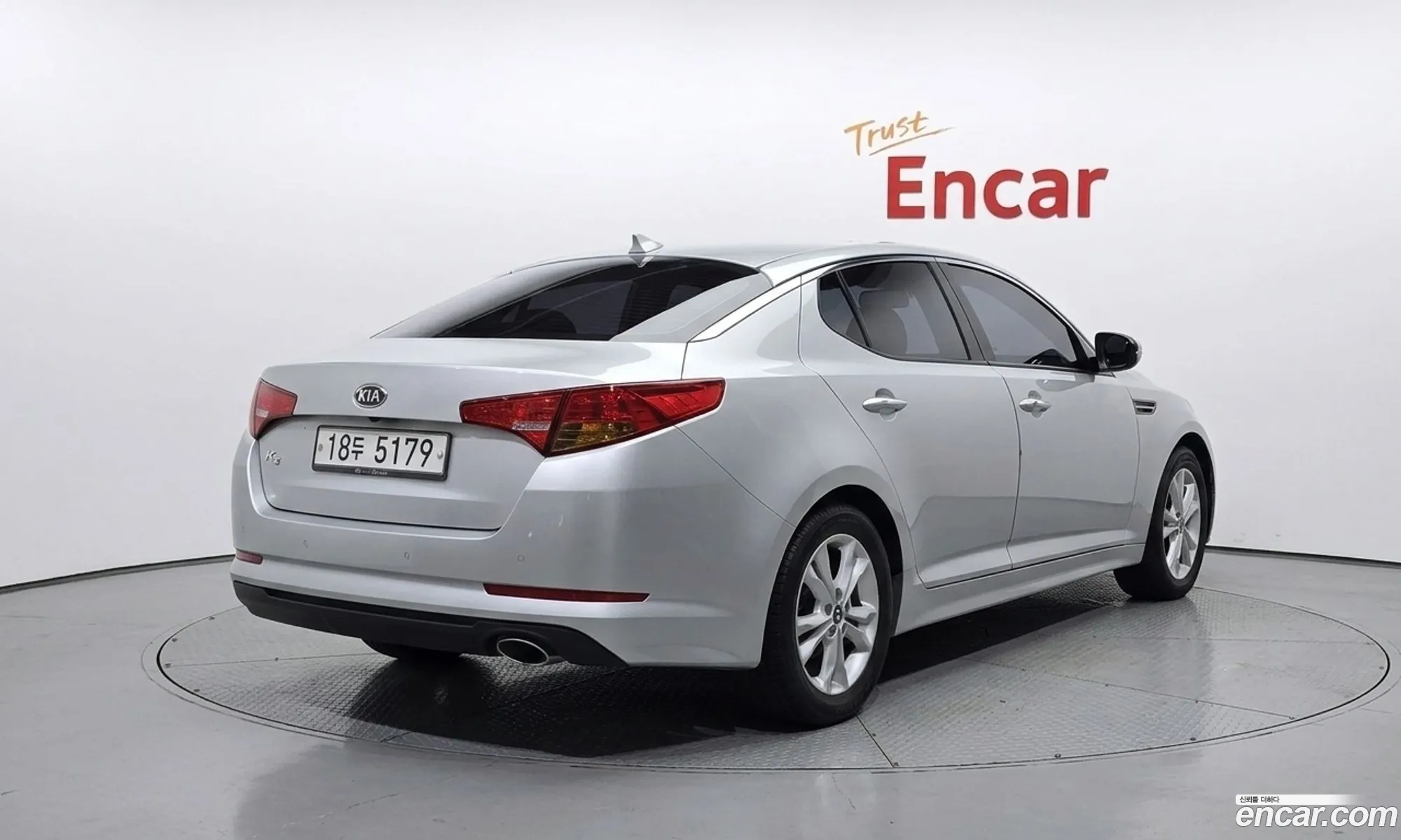 Kia K5 2010 — 27