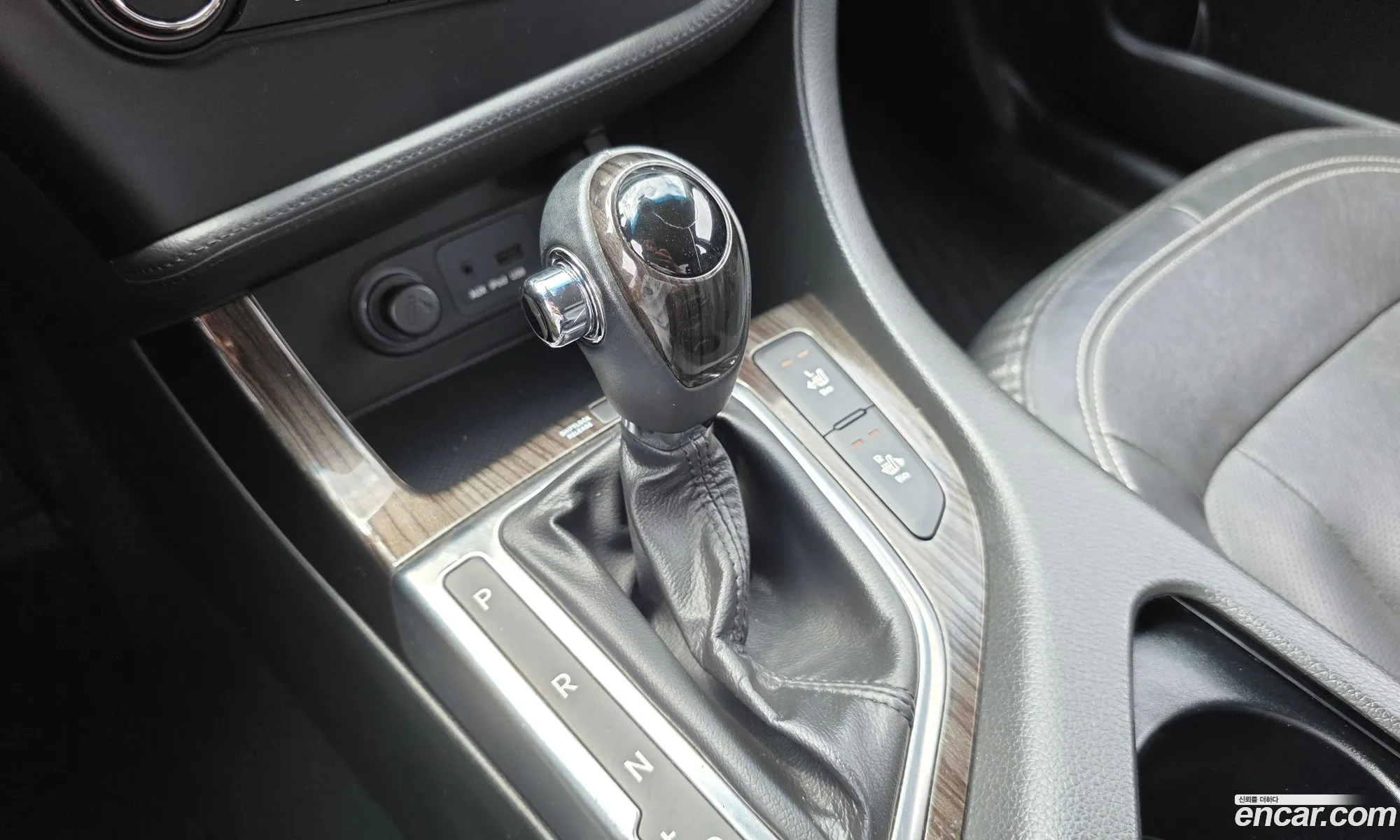 Kia K5 2010 — 24