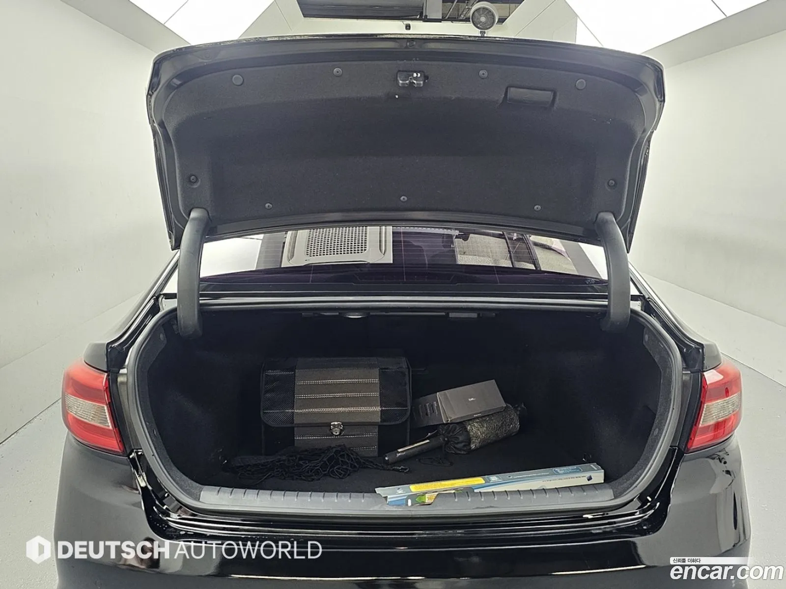 Hyundai LF Sonata 2015 — 16