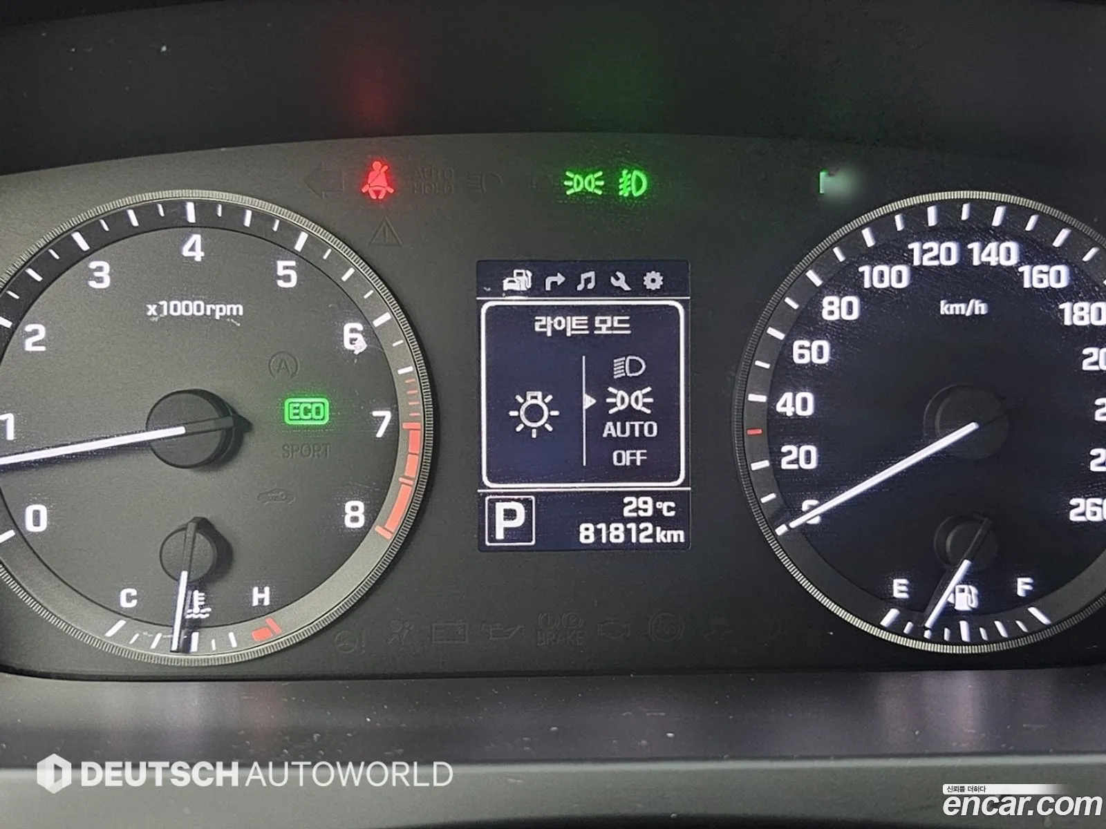Hyundai LF Sonata 2015 — 18