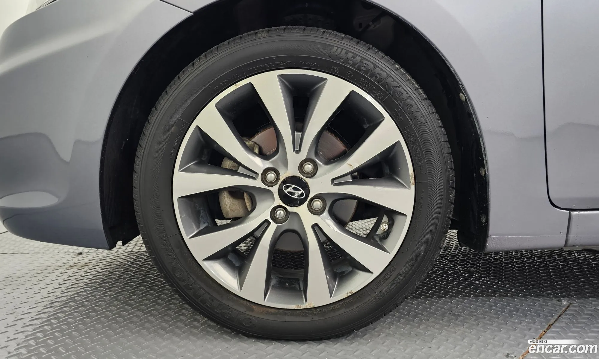 Hyundai Accent 2016 KMHCU41EBHU185153 — 2
