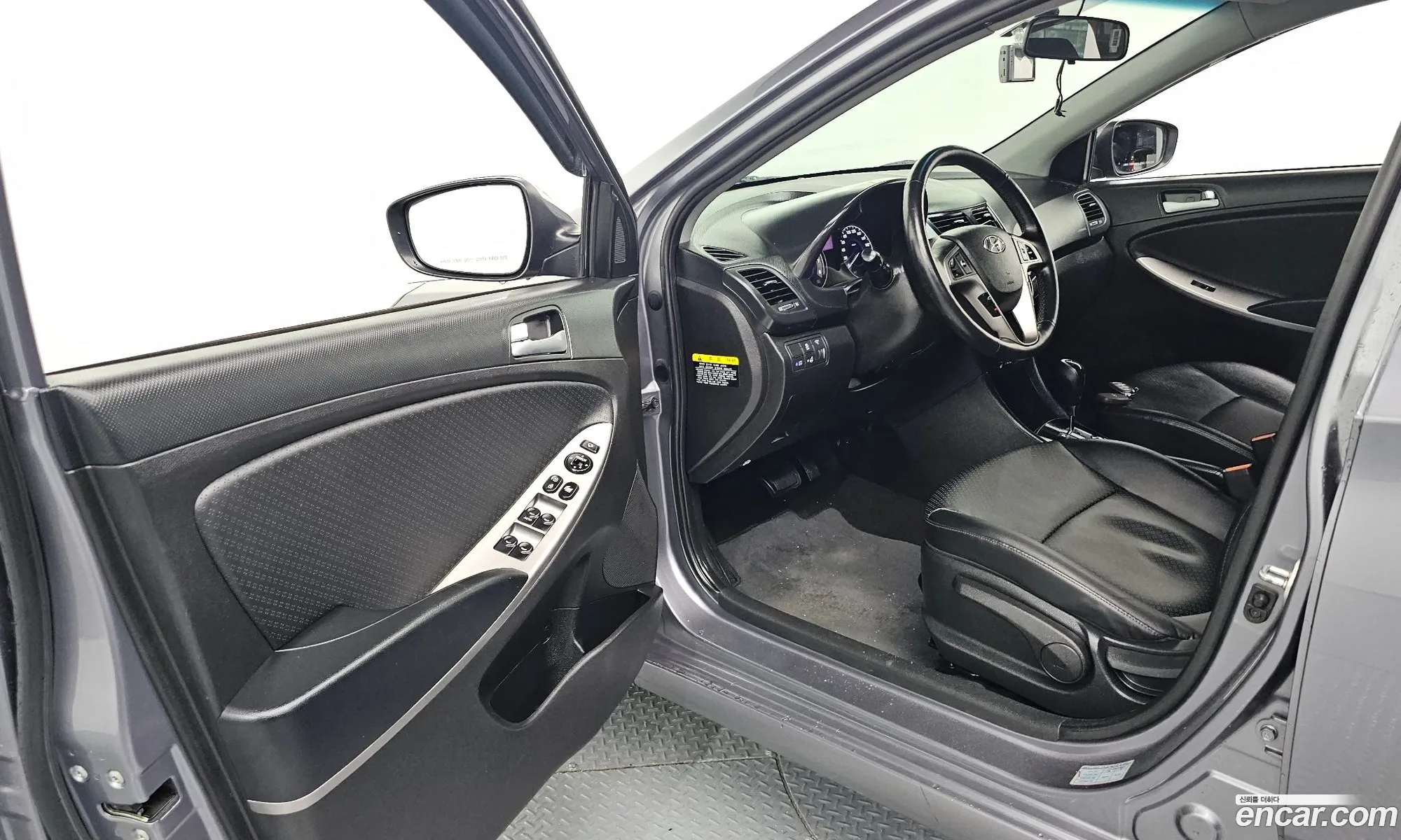 Hyundai Accent 2016 KMHCU41EBHU185153 — 10