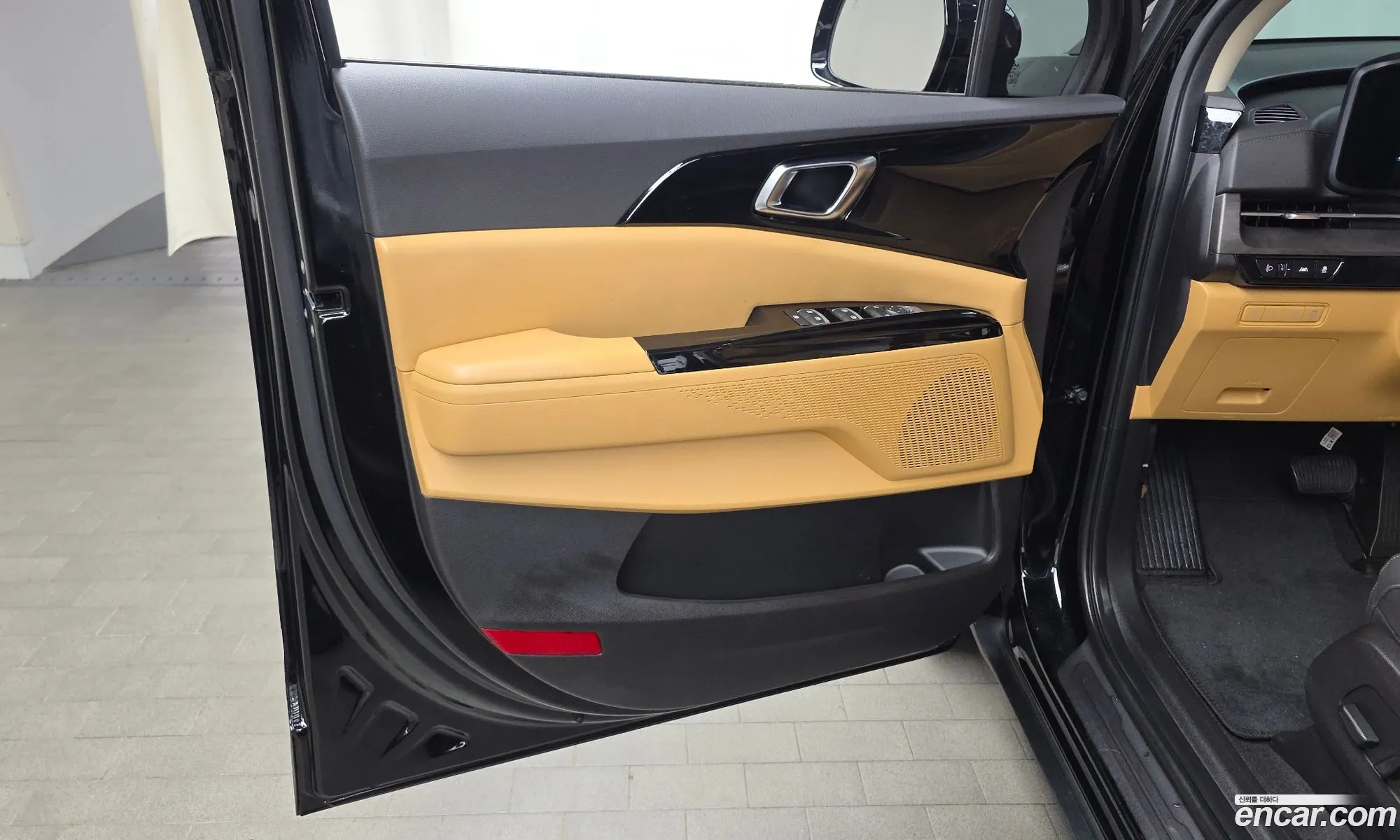 Kia Carnival 2022 KNANC813BPS211705 — 28