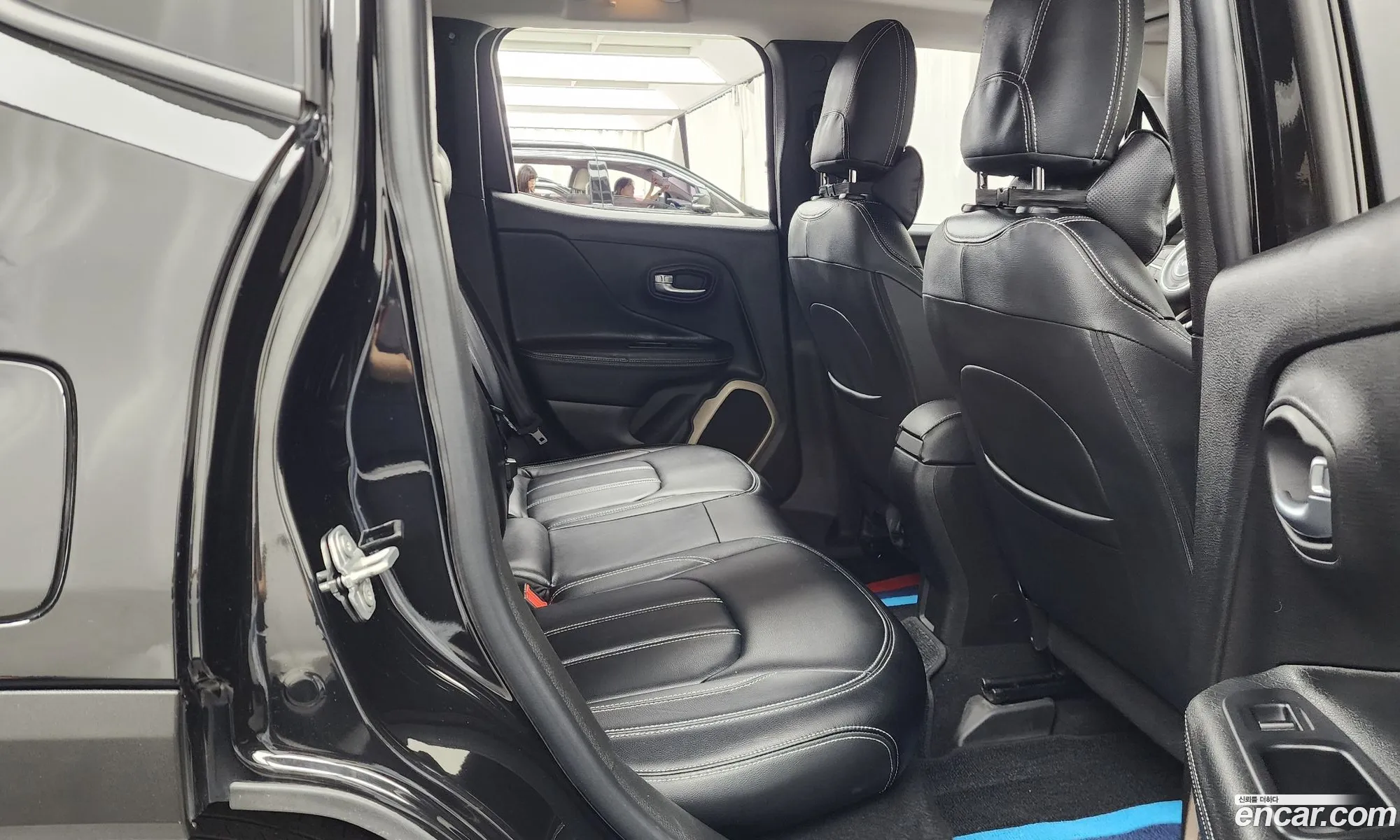 Jeep Renegade 2017 1C4BU0000HPF00276 — 9