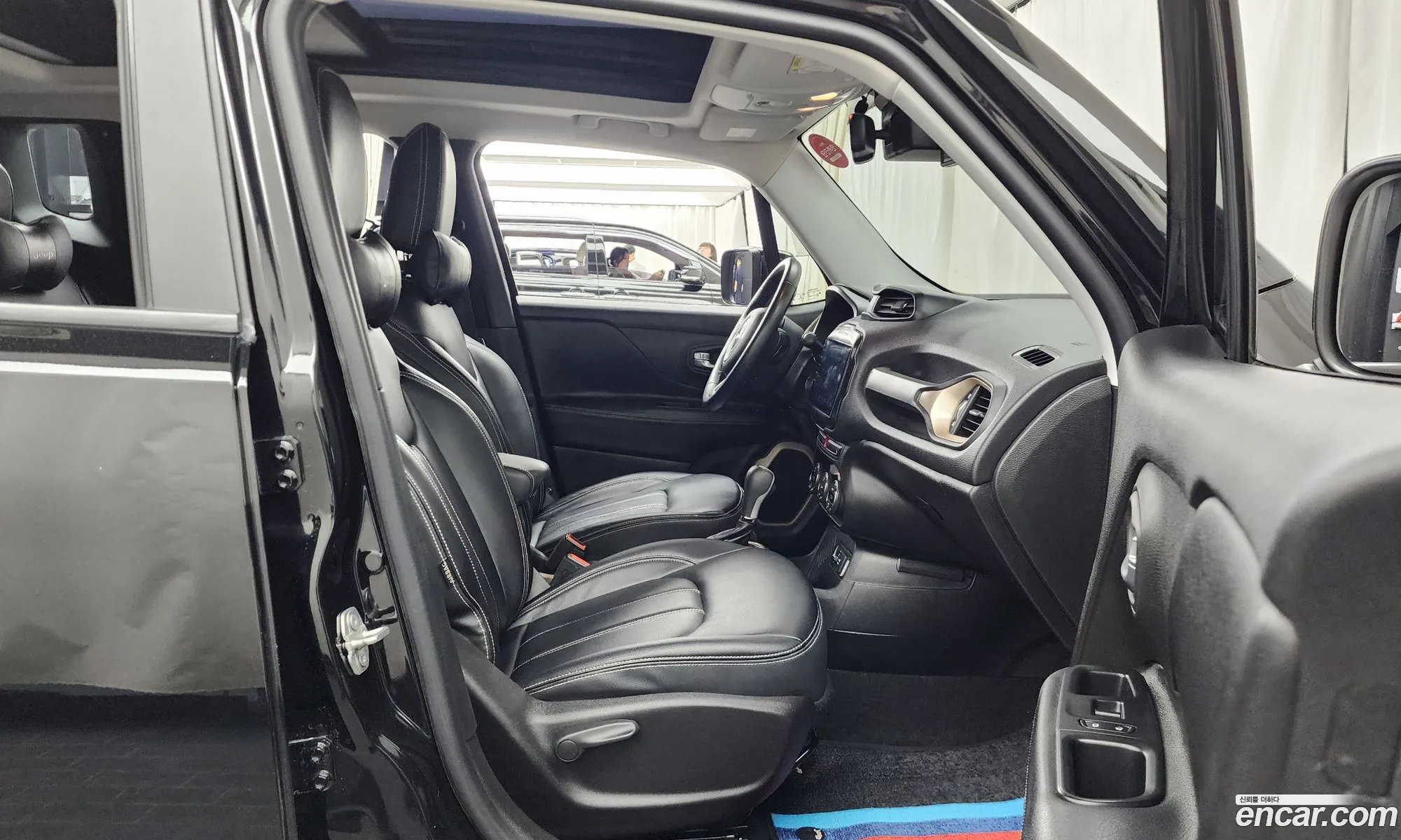 Jeep Renegade 2017 1C4BU0000HPF00276 — 14