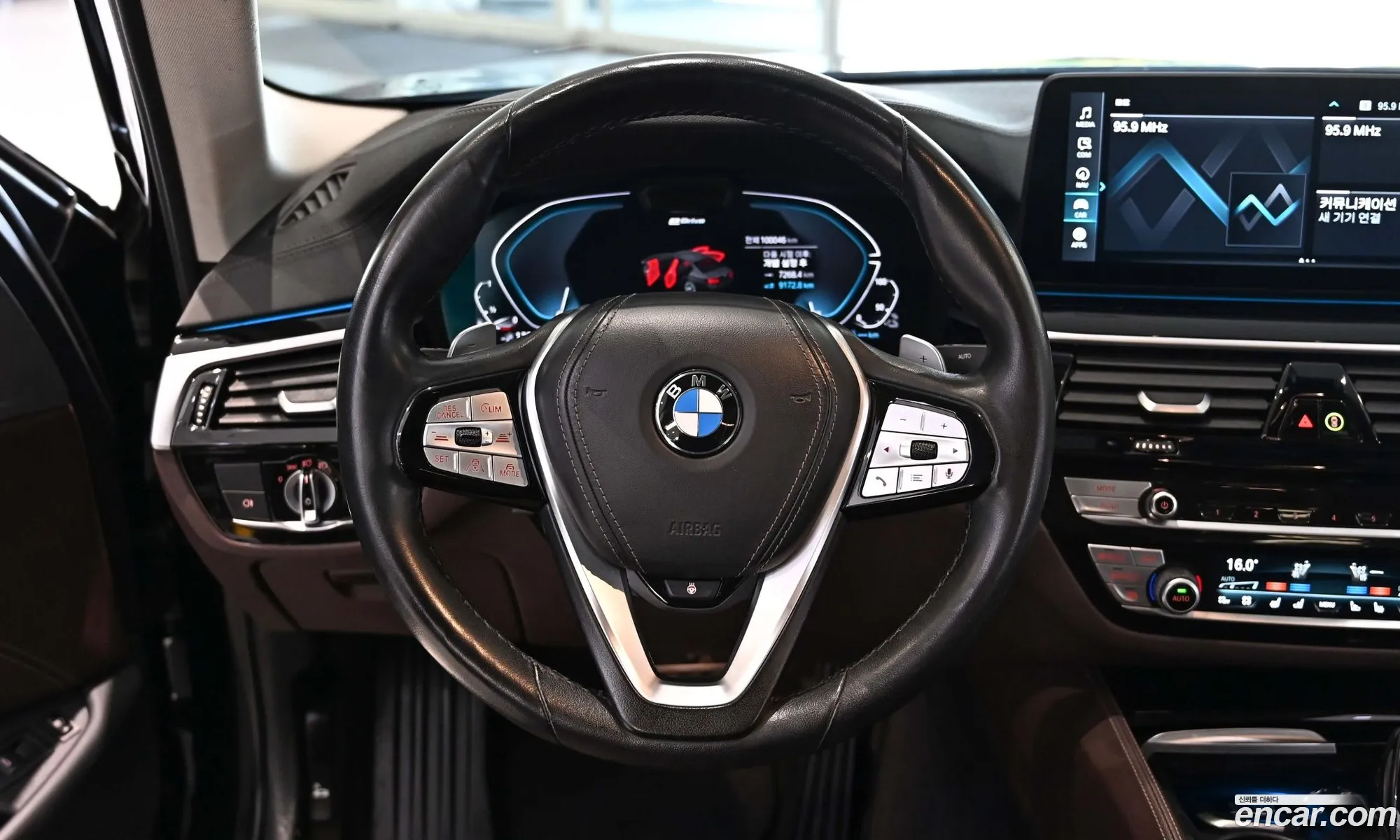 BMW 5 Series 2021 — 14