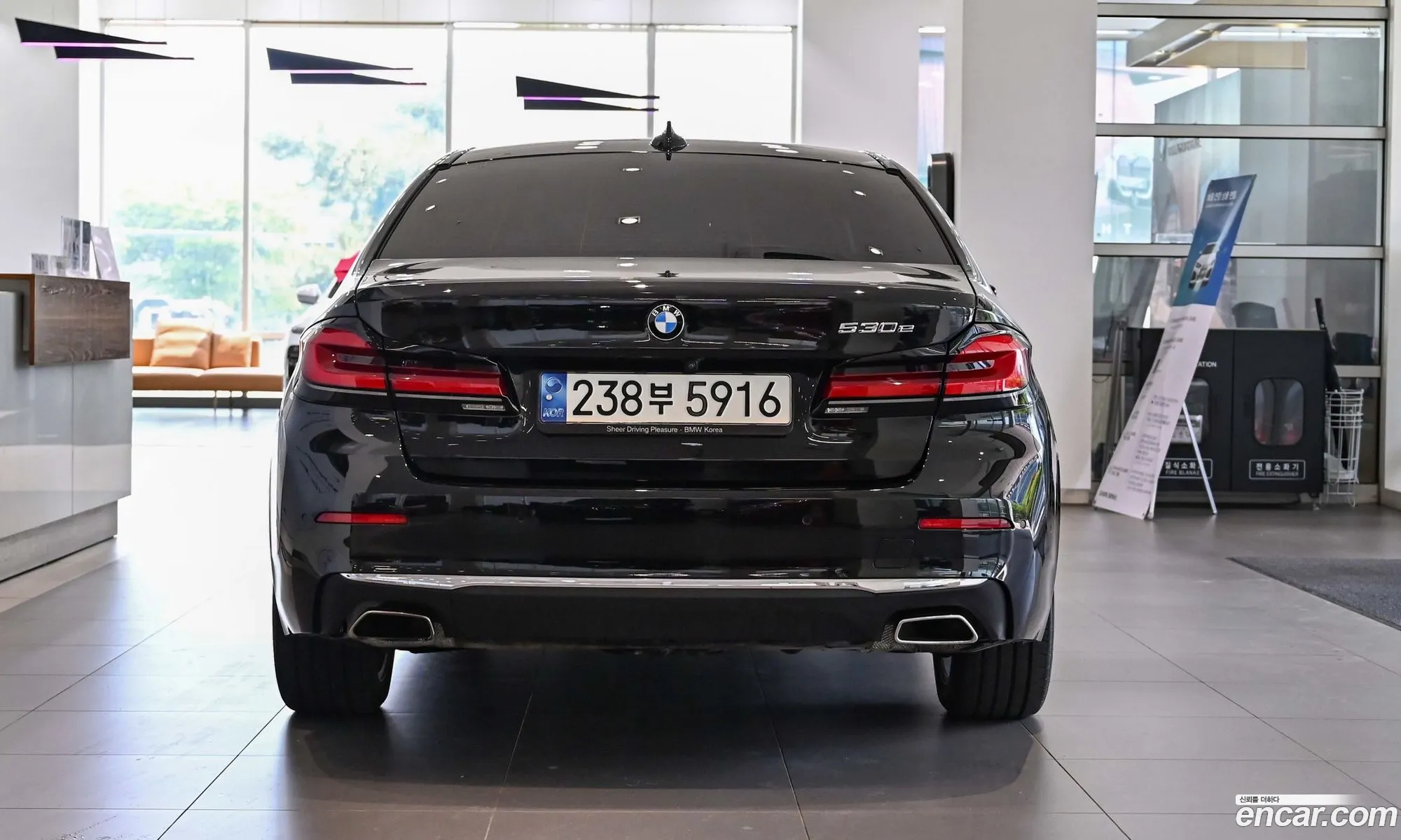 BMW 5 Series 2021 — 10