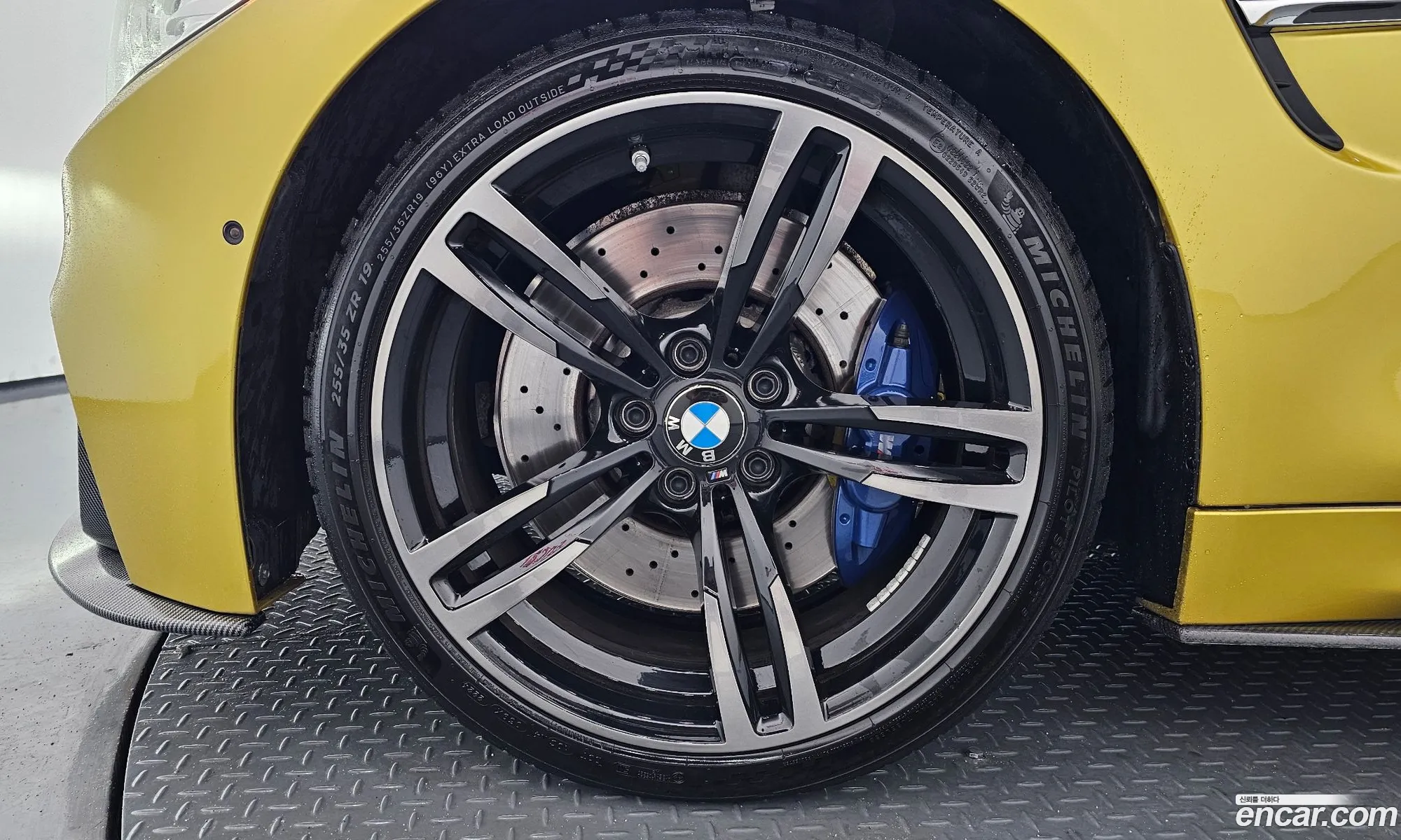 BMW M4 2016 — 11