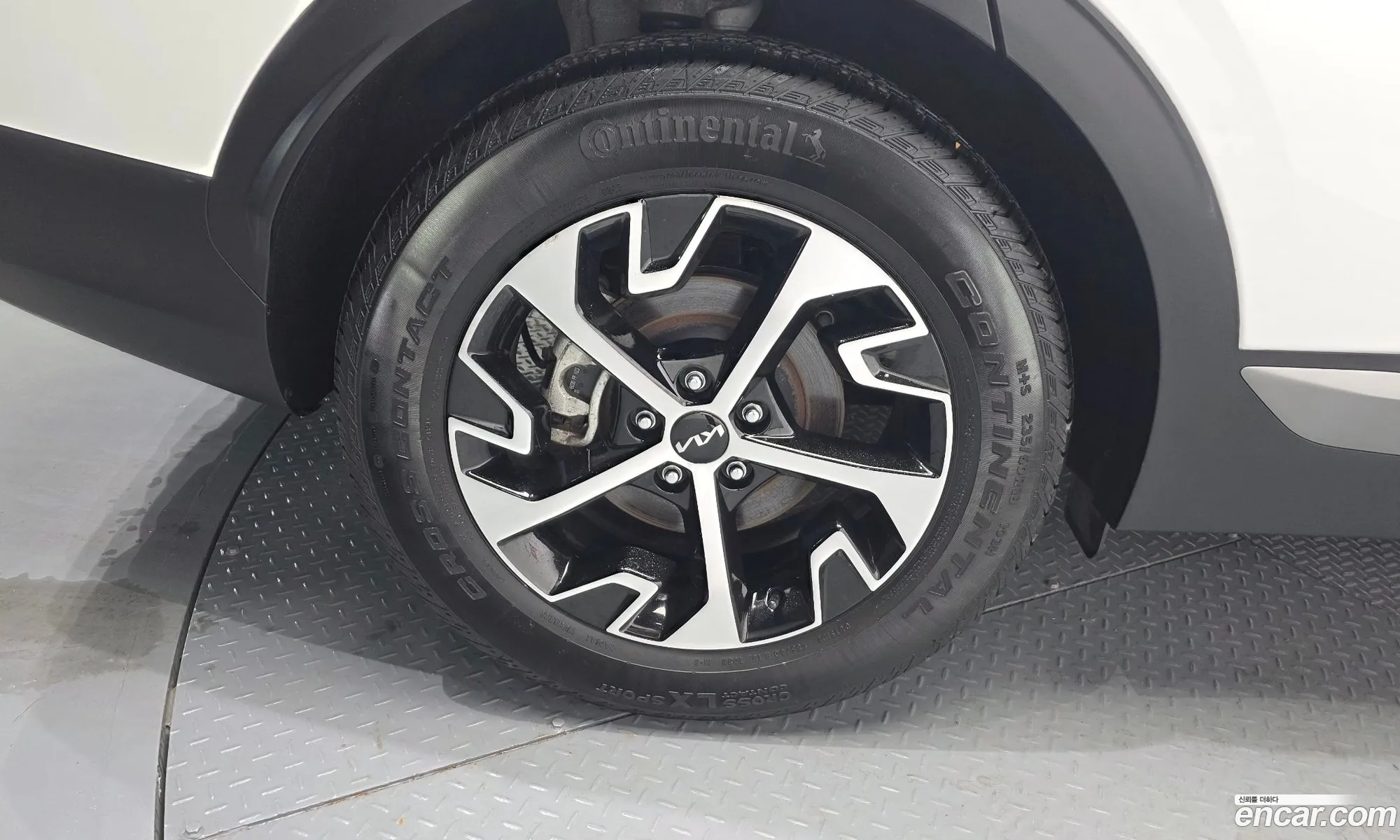 Kia Sportage Hybrid 2023 — 28