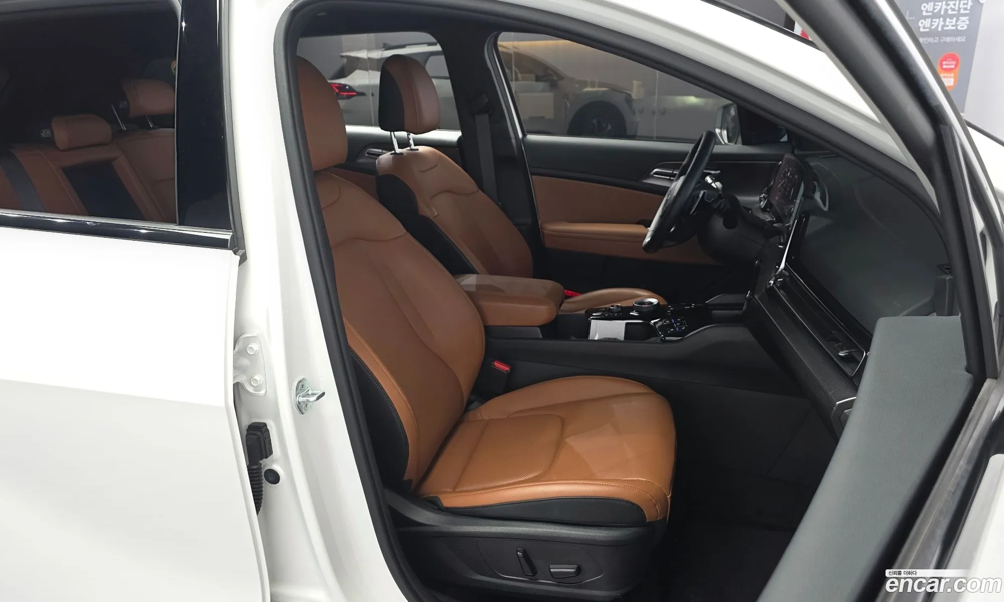 Kia Sportage Hybrid 2023 — 9