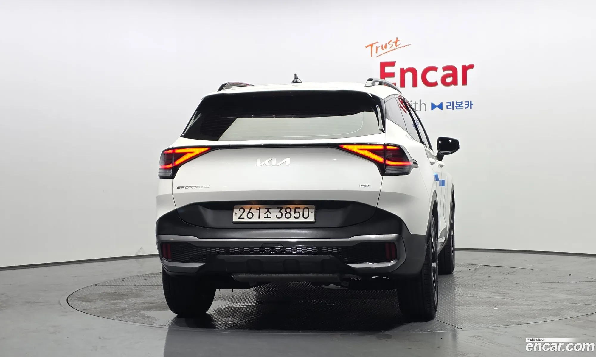 Kia Sportage Hybrid 2023 — 10