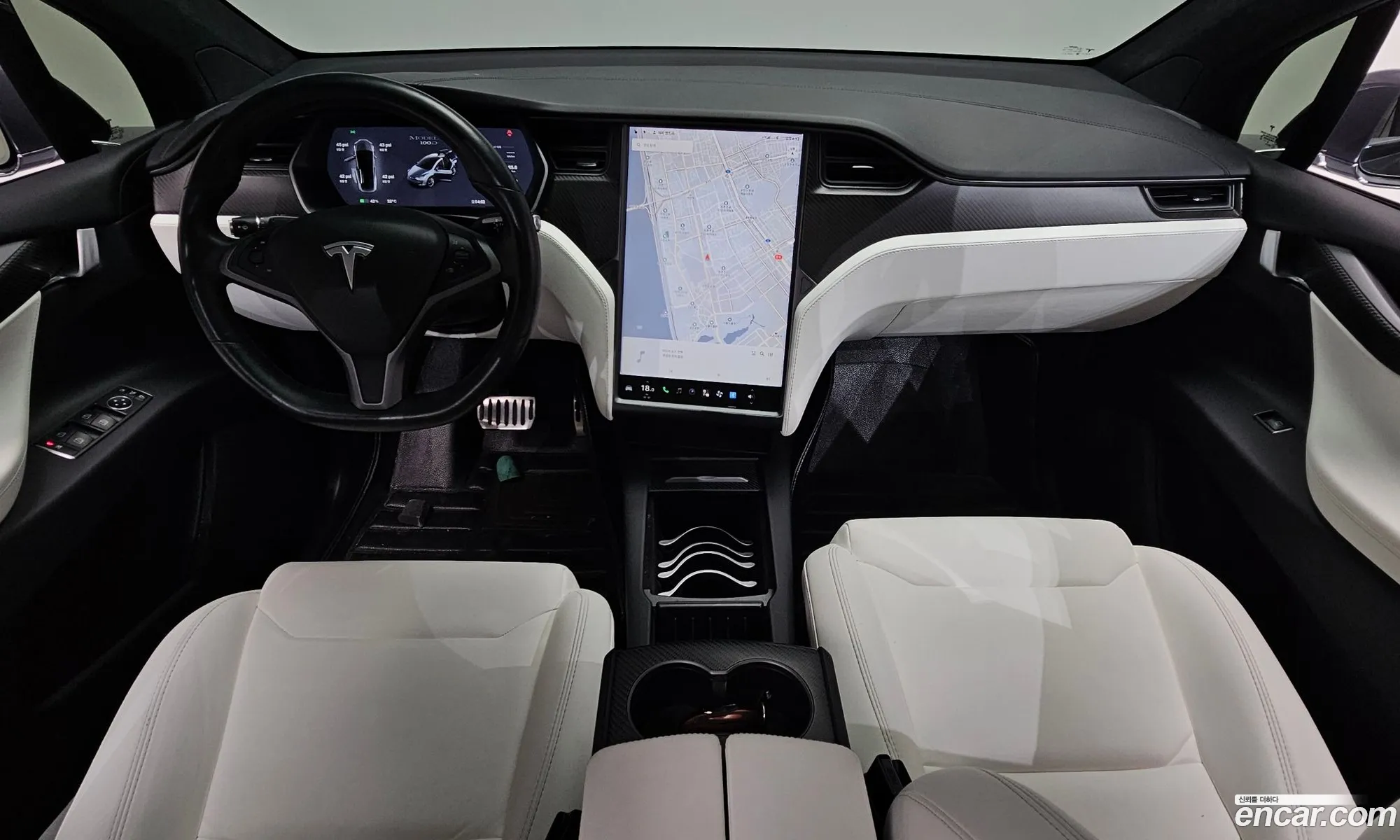 Tesla Model X 2018 5YJXCAE28JF133906 — 12