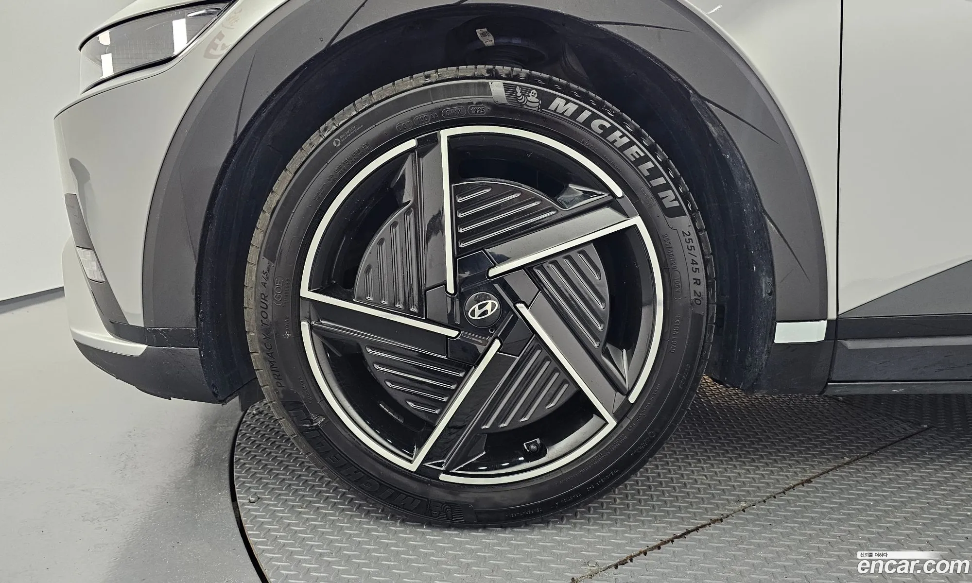 Hyundai Ioniq 5 2024 — 17