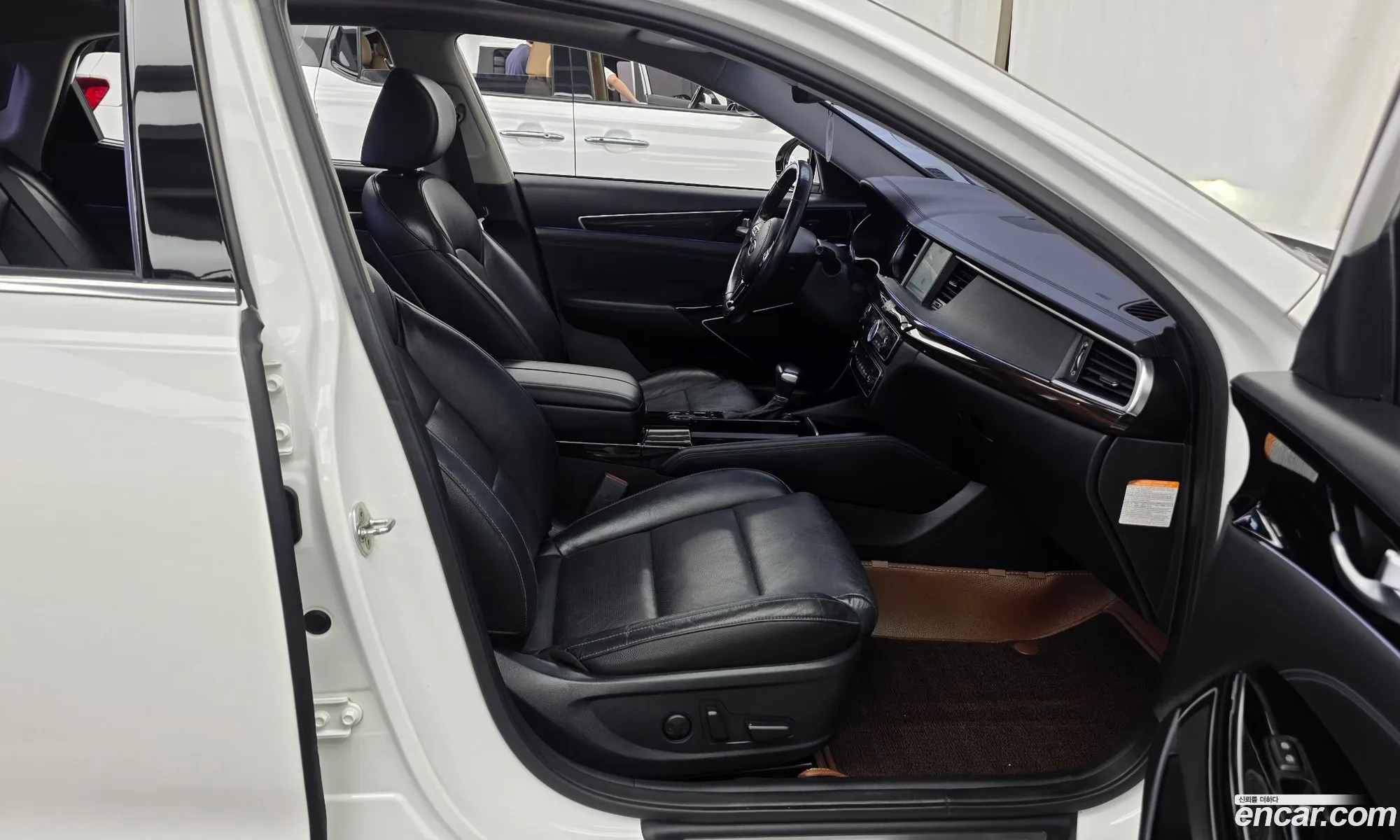 Kia K7 Hybrid 2019 — 12
