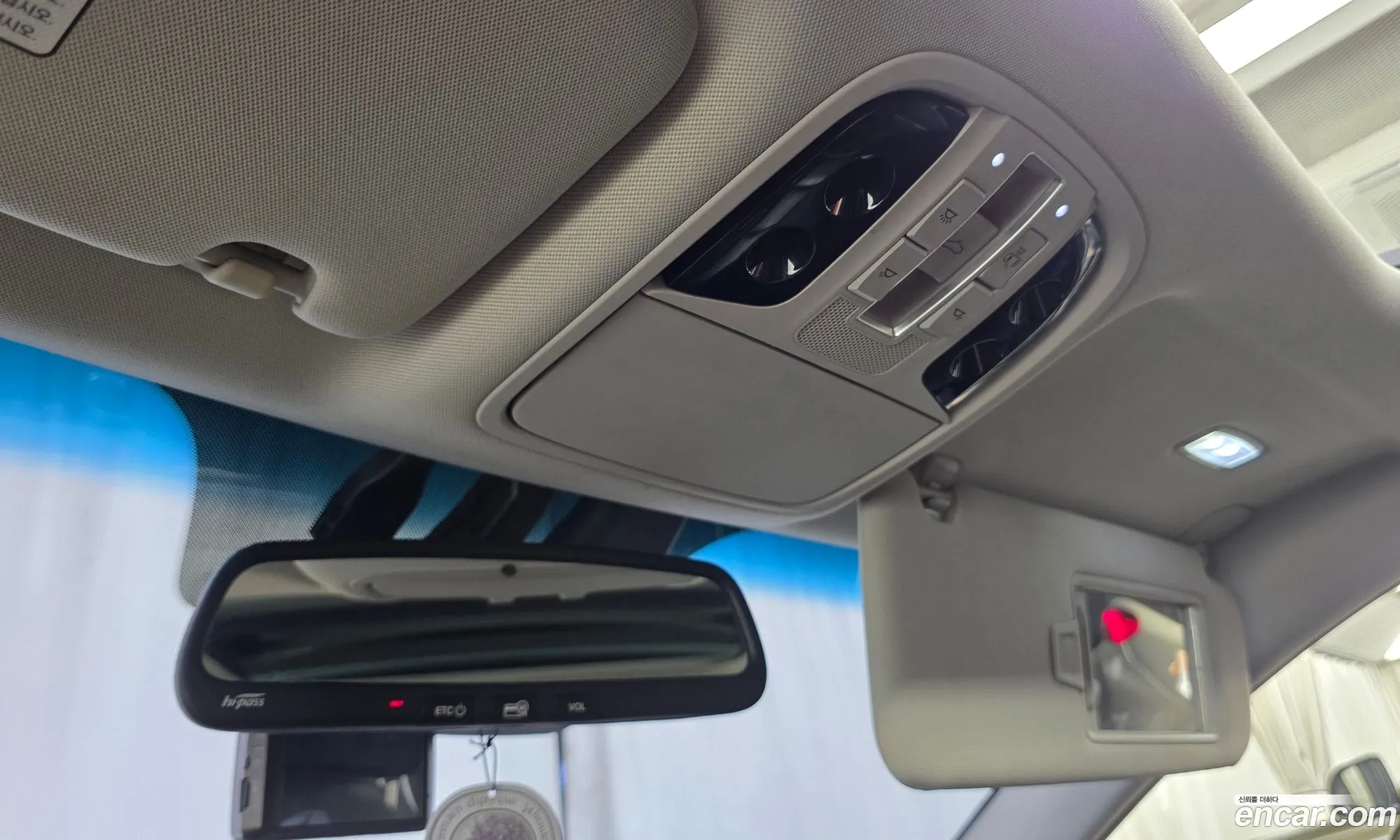 Kia K7 Hybrid 2019 — 27