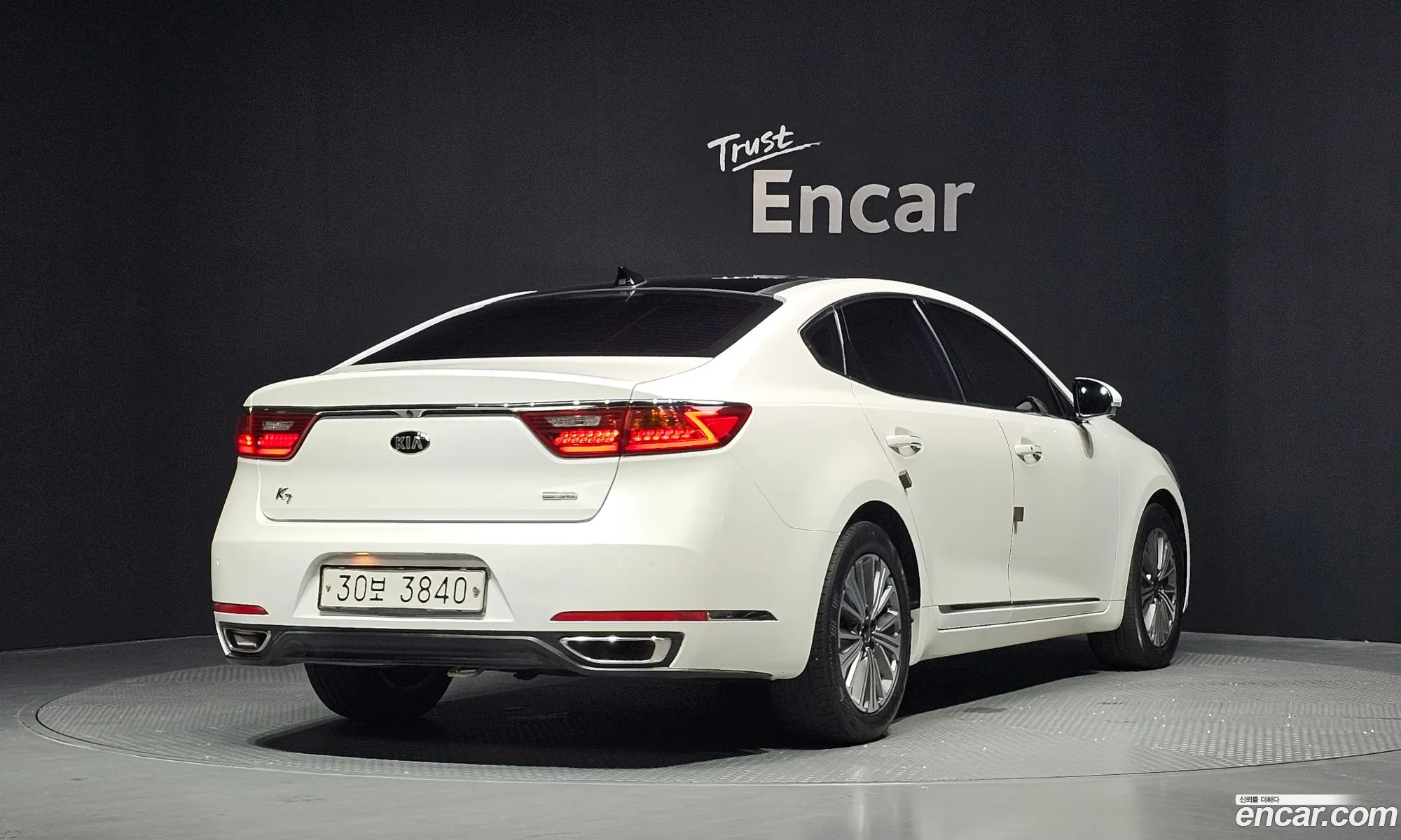 Kia K7 Hybrid 2019 — 23