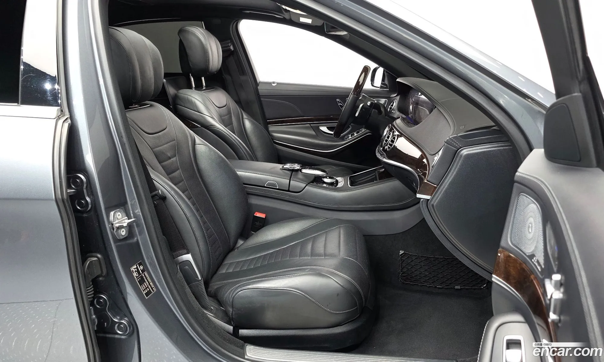 Mercedes-Benz S-Class W222 2020 — 38