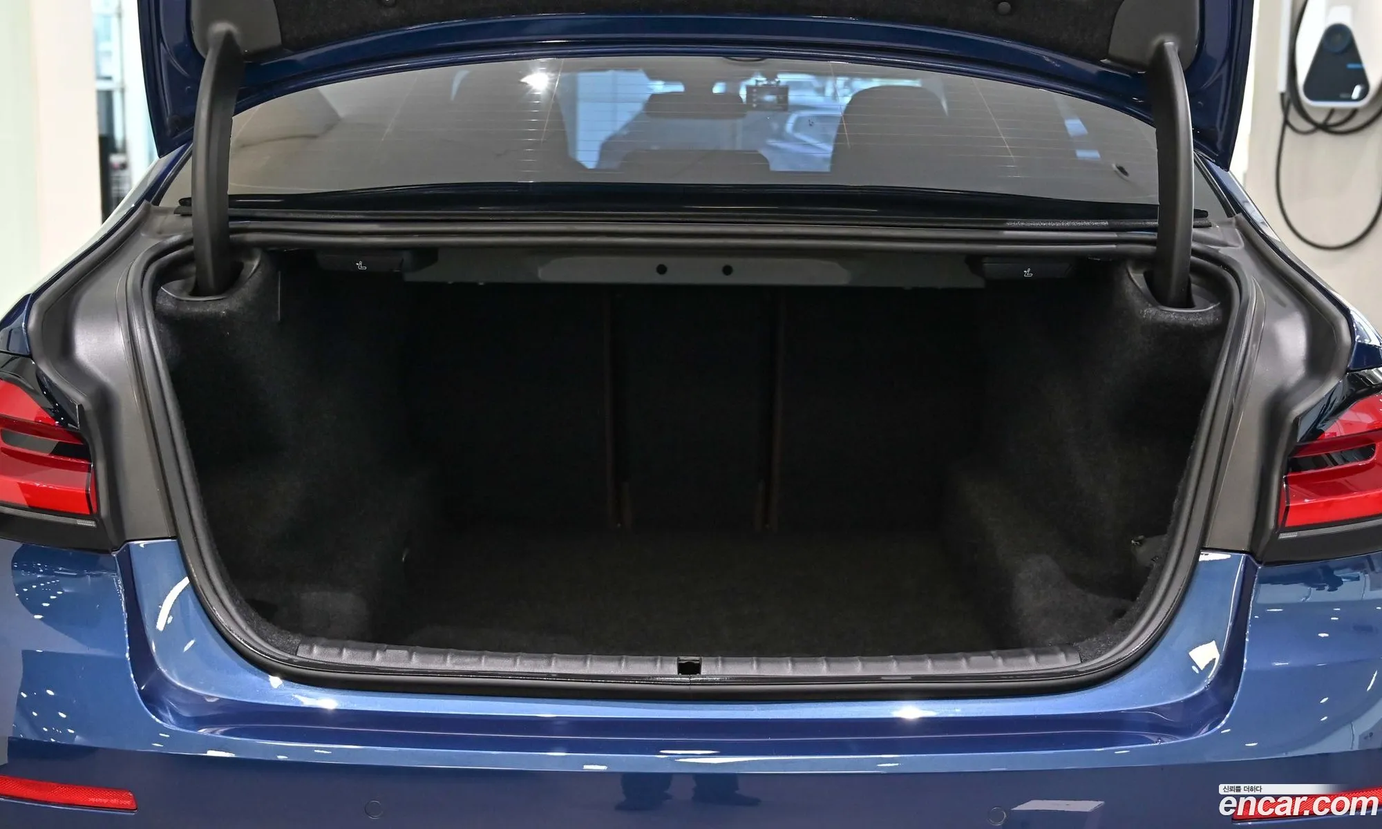 BMW 5 Series 2020 — 12