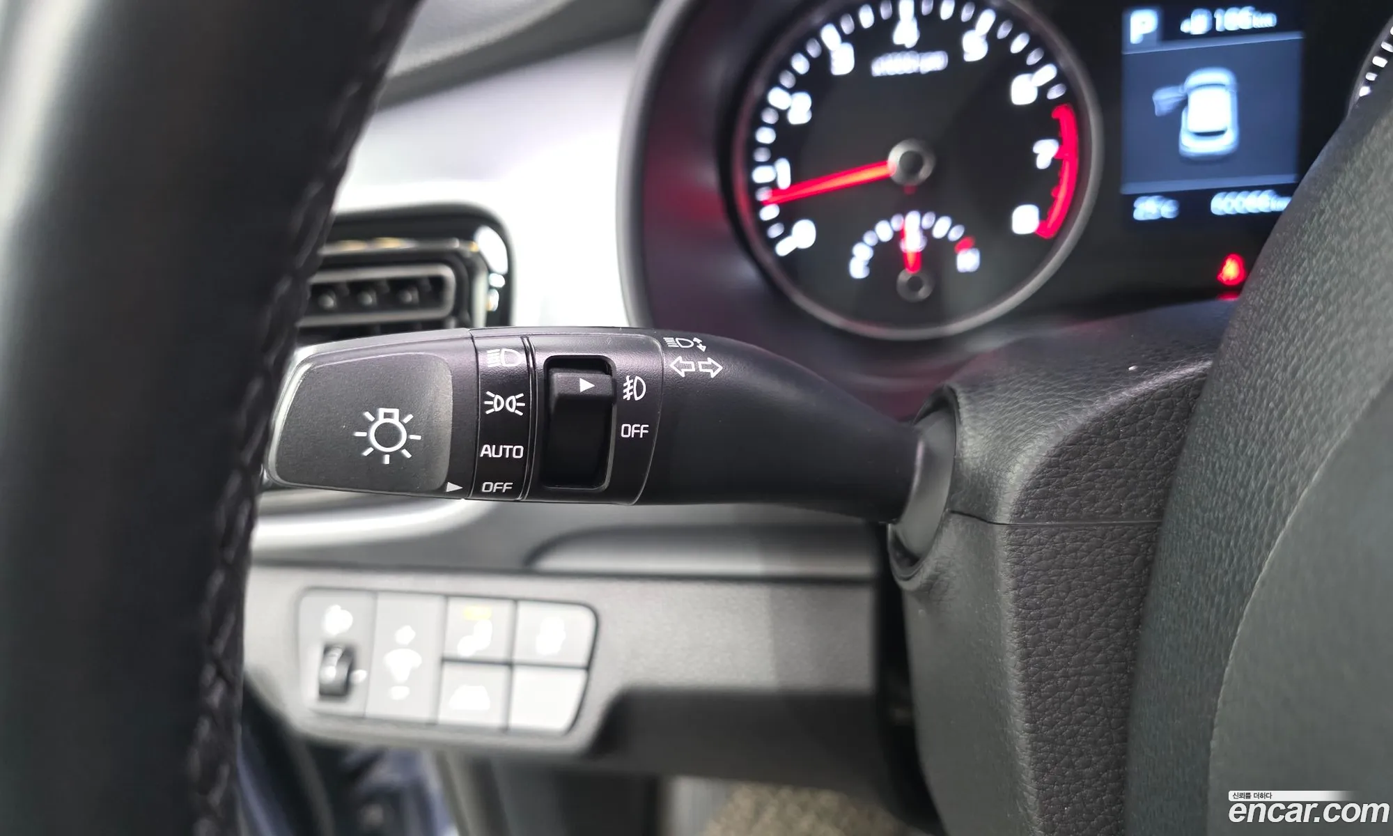 Kia Stonic 2018 KNADD814BJS137864 — 18