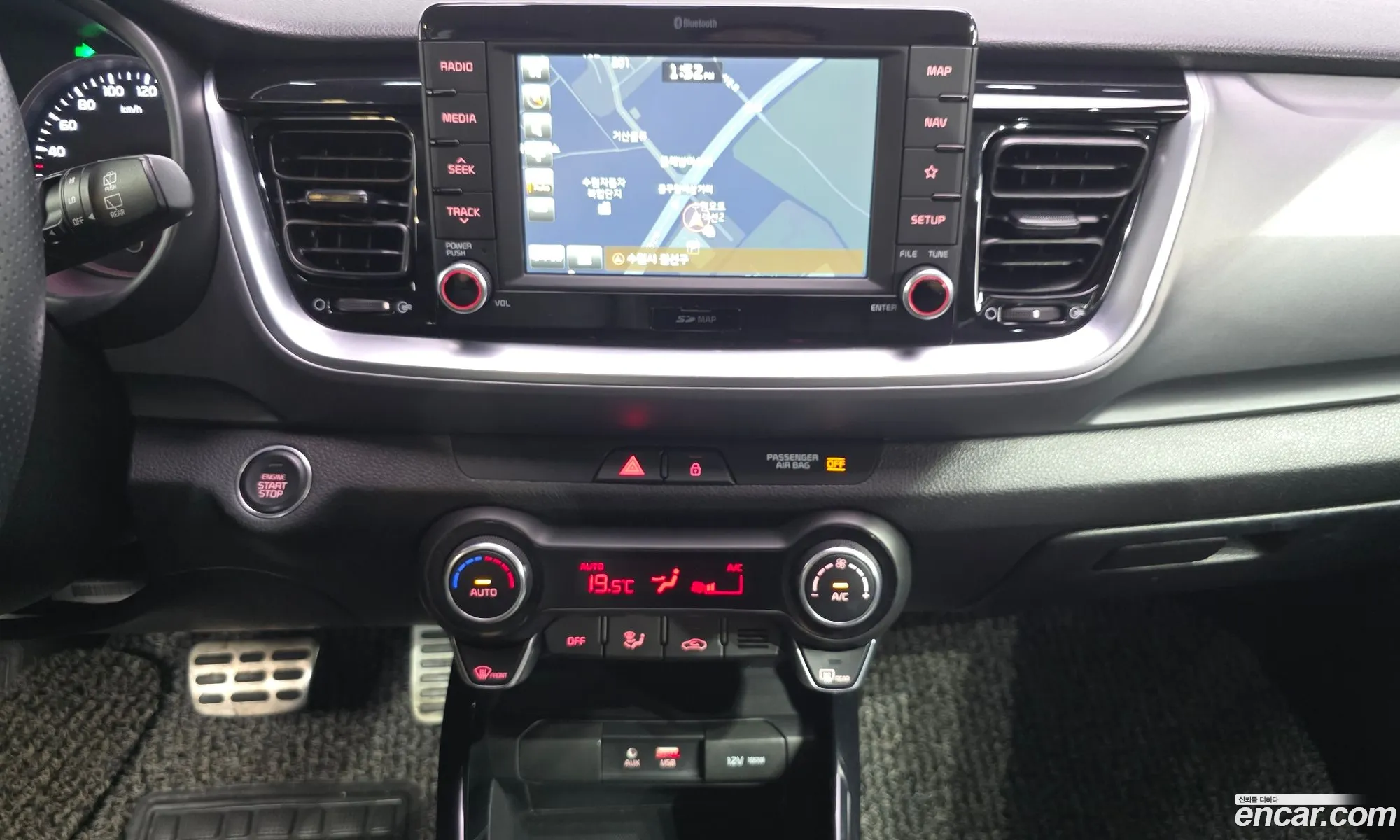 Kia Stonic 2018 KNADD814BJS137864 — 3