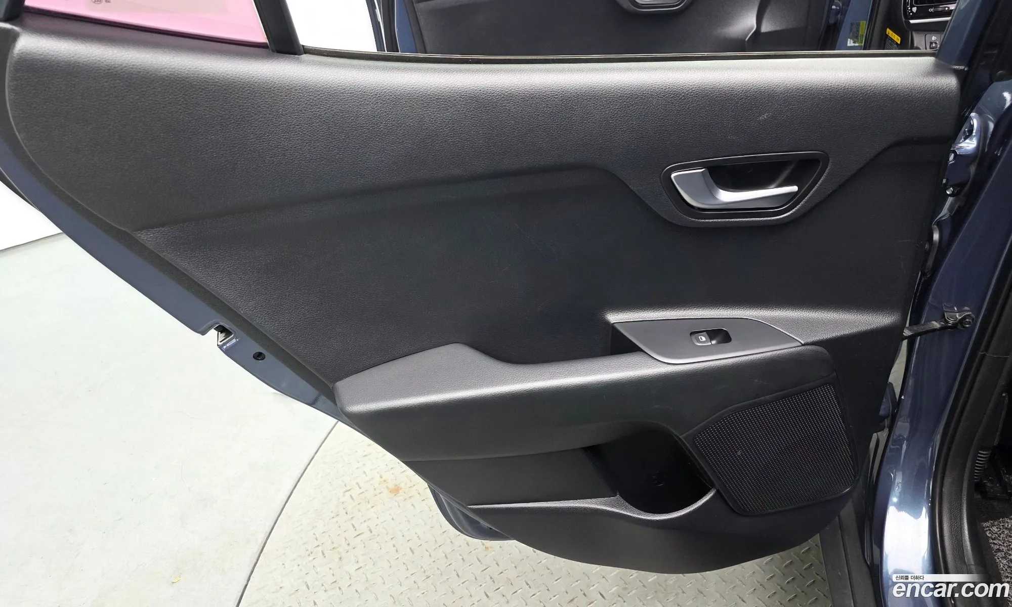 Kia Stonic 2018 KNADD814BJS137864 — 19