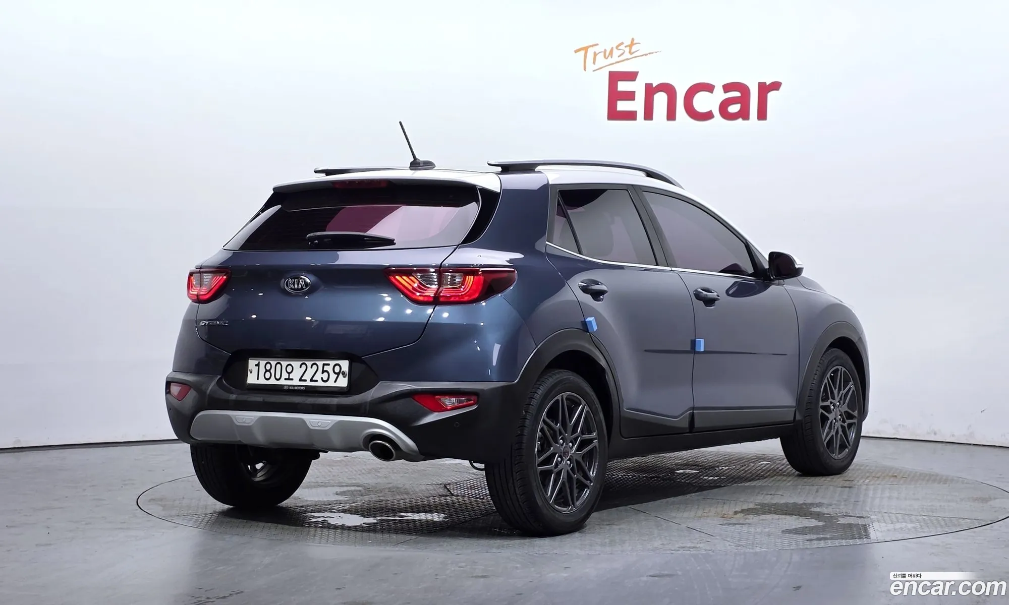 Kia Stonic 2018 KNADD814BJS137864 — 9