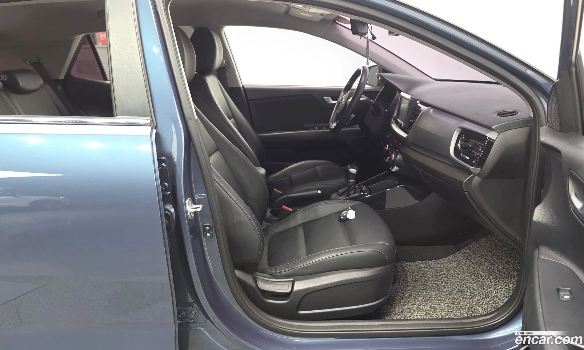 Kia Stonic 2018 KNADD814BJS137864 — 16
