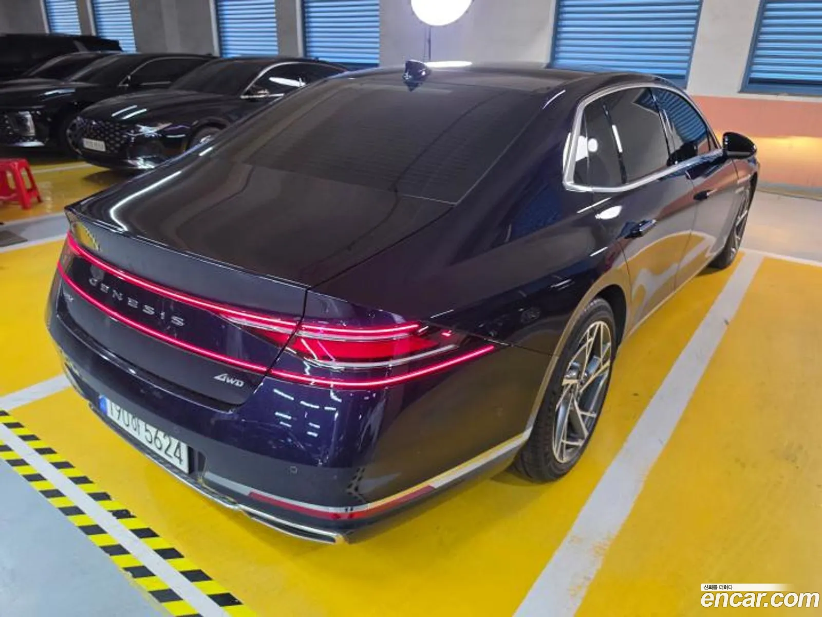 Genesis G90 2023 — 17