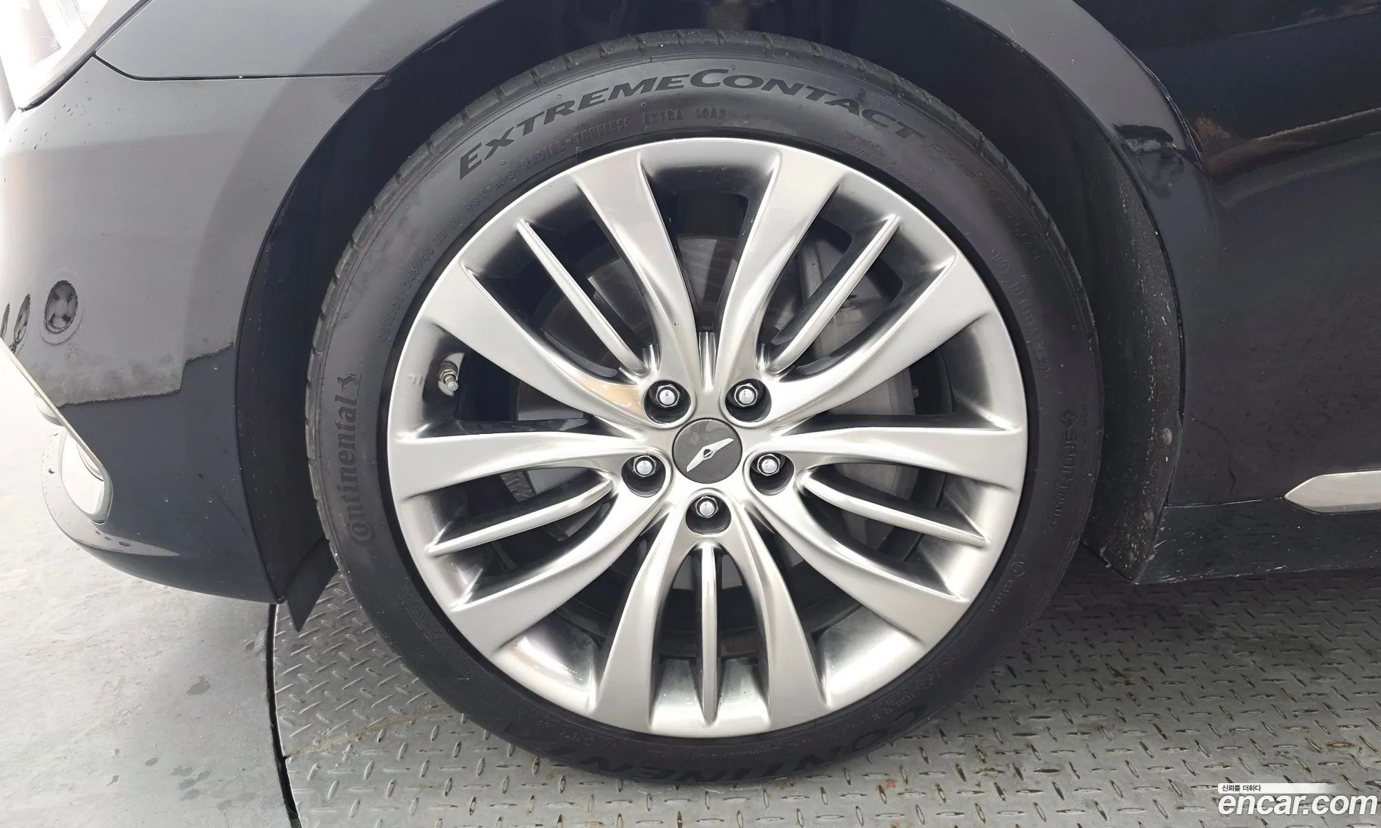Genesis G80 2019 — 2