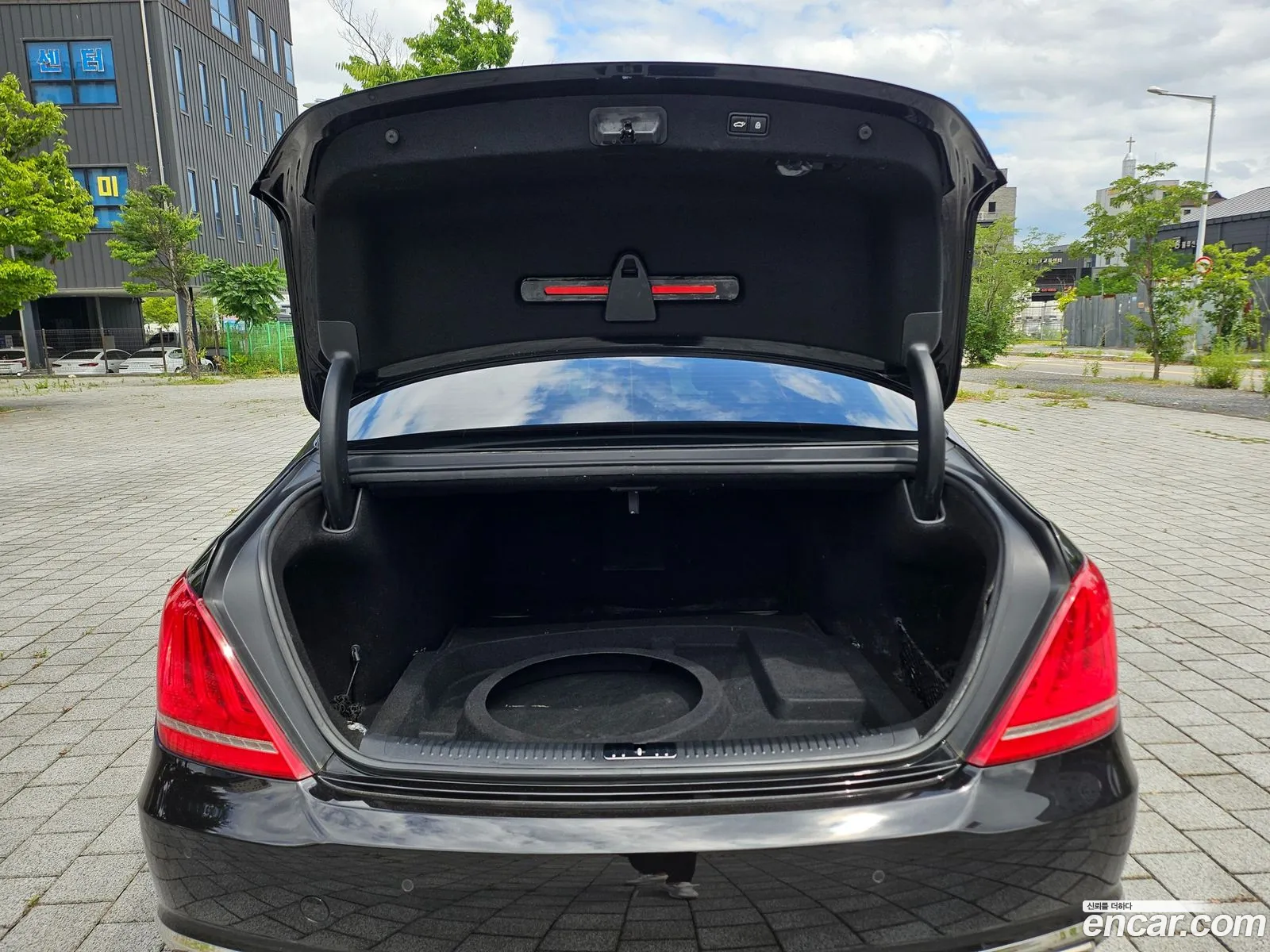 Genesis EQ900 2018 — 2
