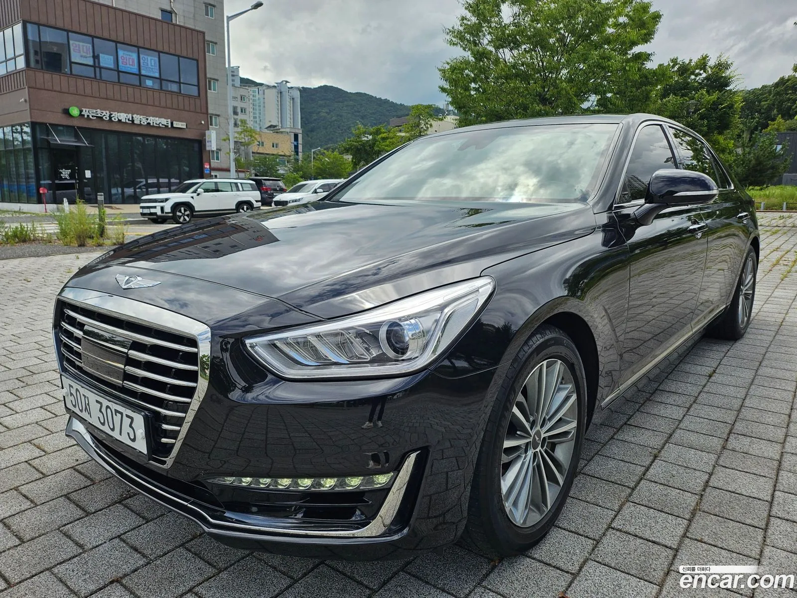 Genesis EQ900 2018 — 19