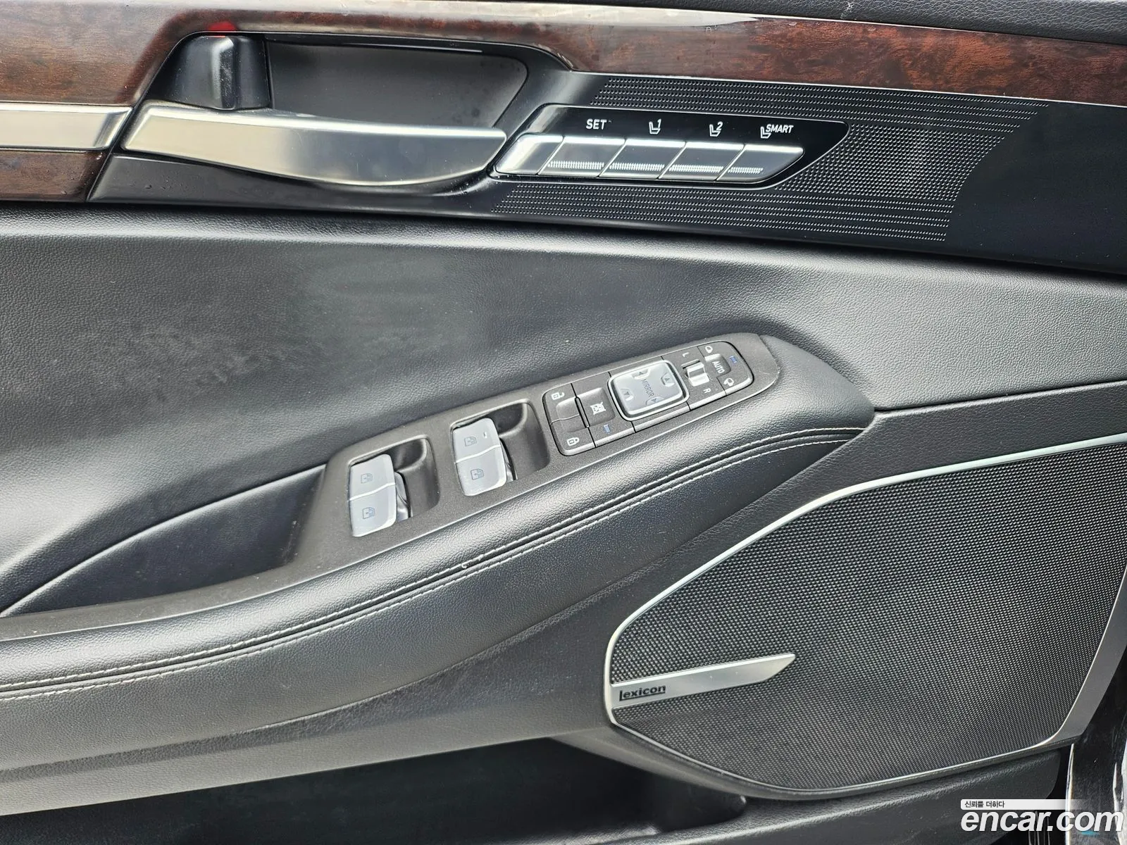 Genesis EQ900 2018 — 11