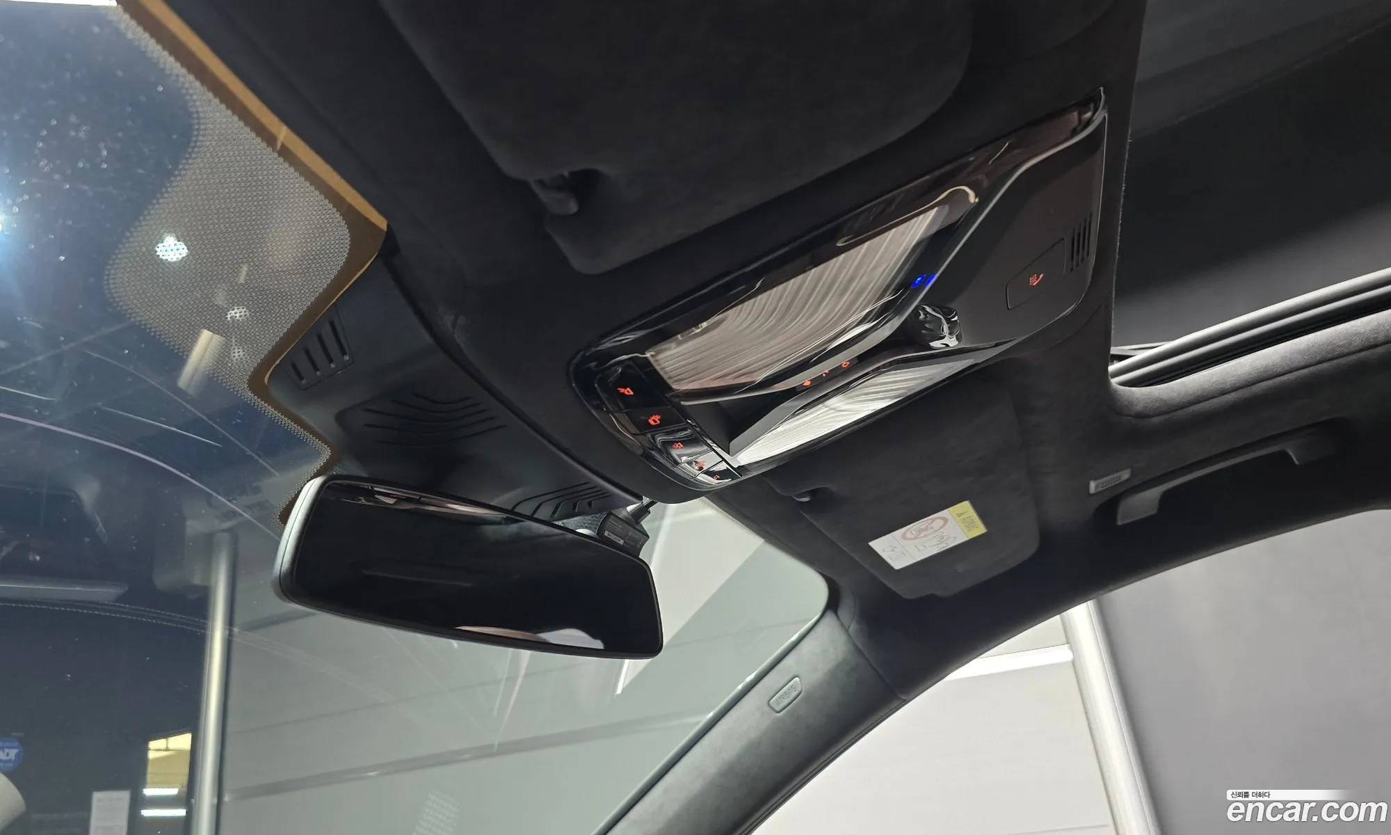 BMW 7 Series 2021 — 17