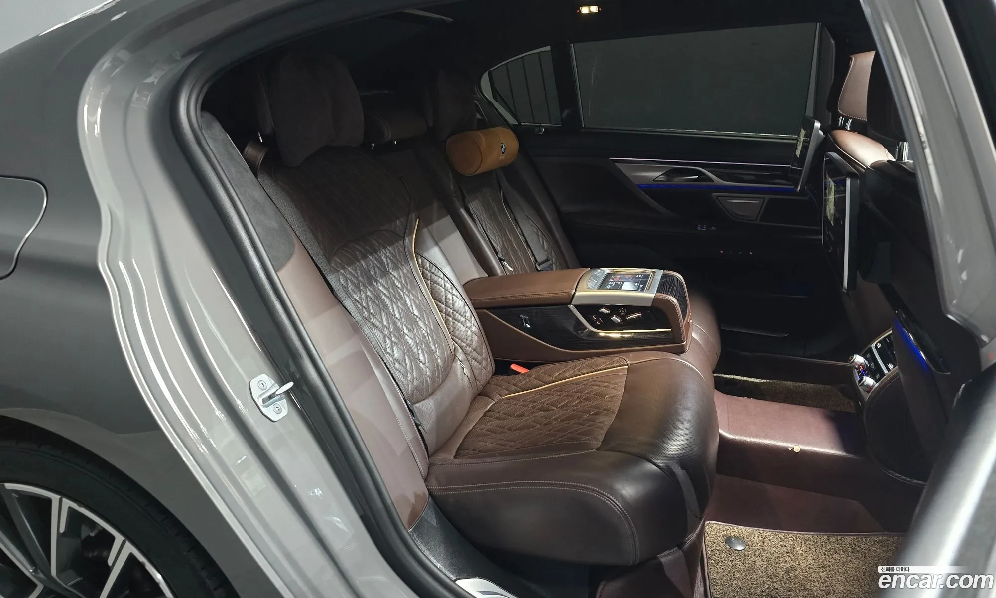 BMW 7 Series 2021 — 11