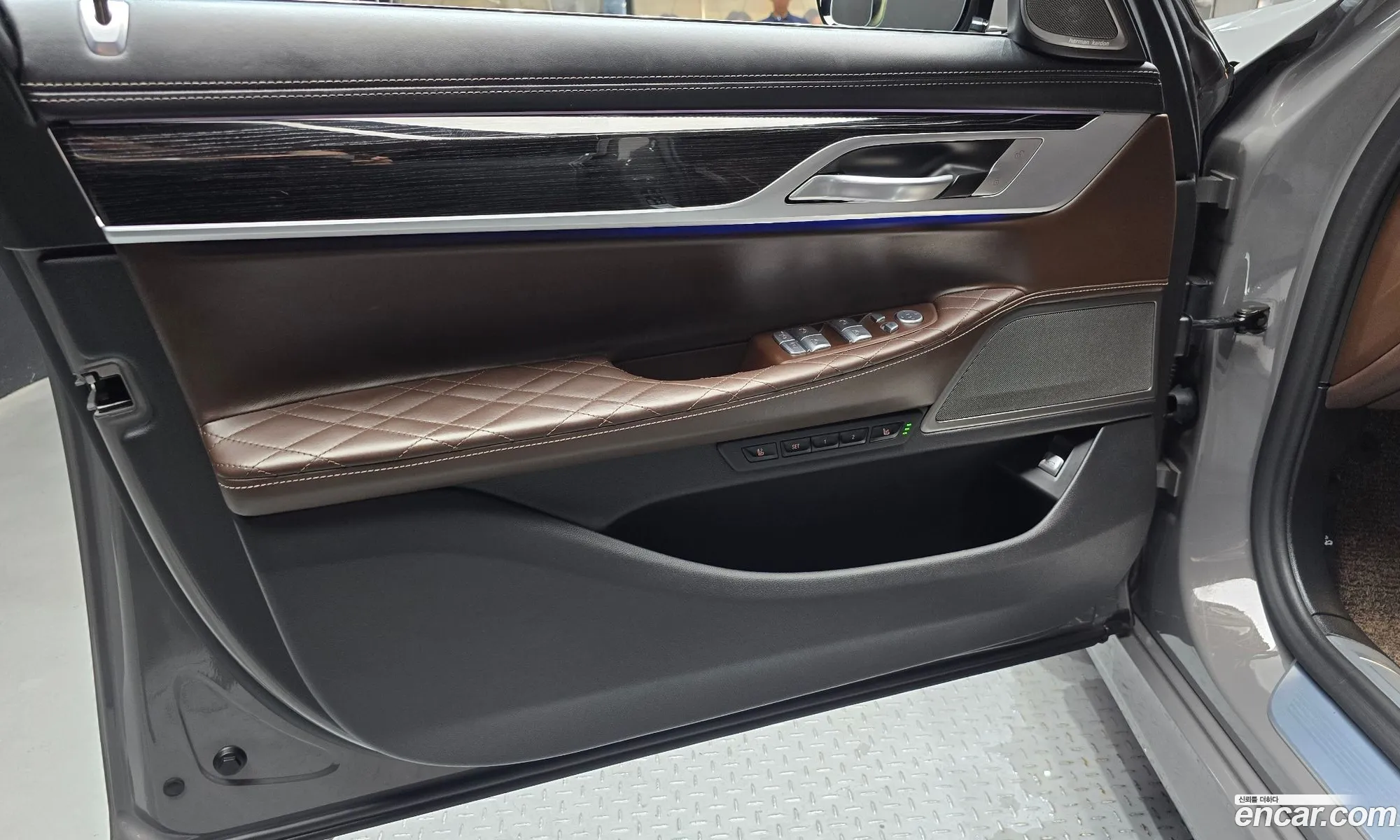 BMW 7 Series 2021 — 3