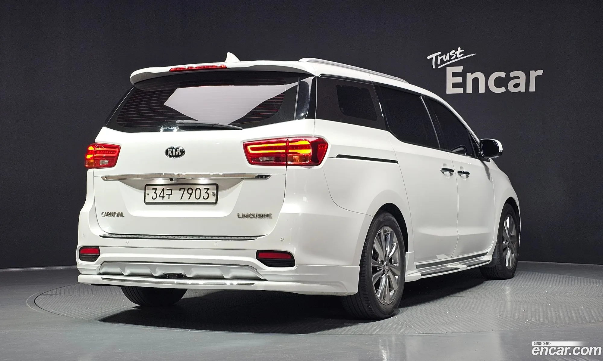 Kia Carnival 2018 — 8