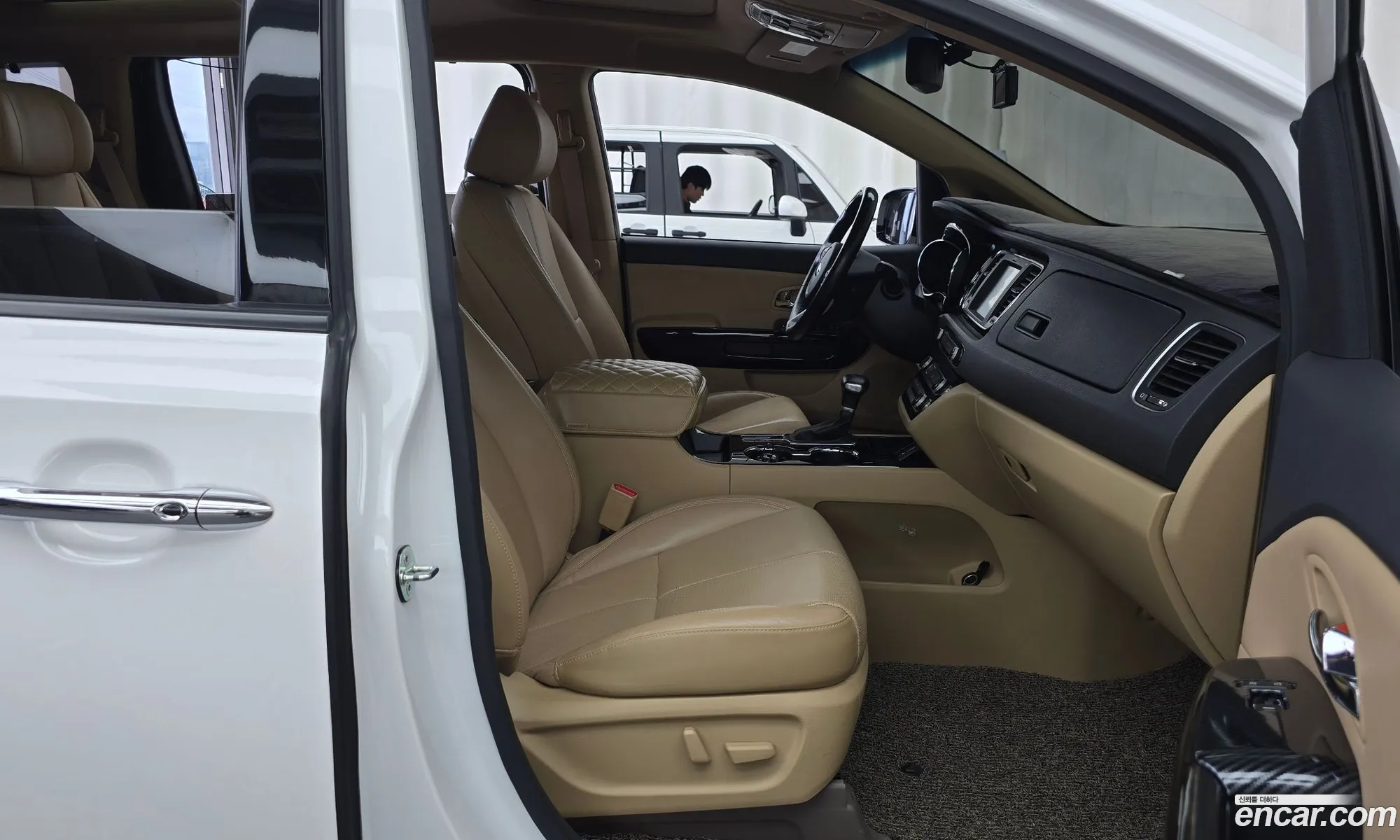 Kia Carnival 2018 — 7